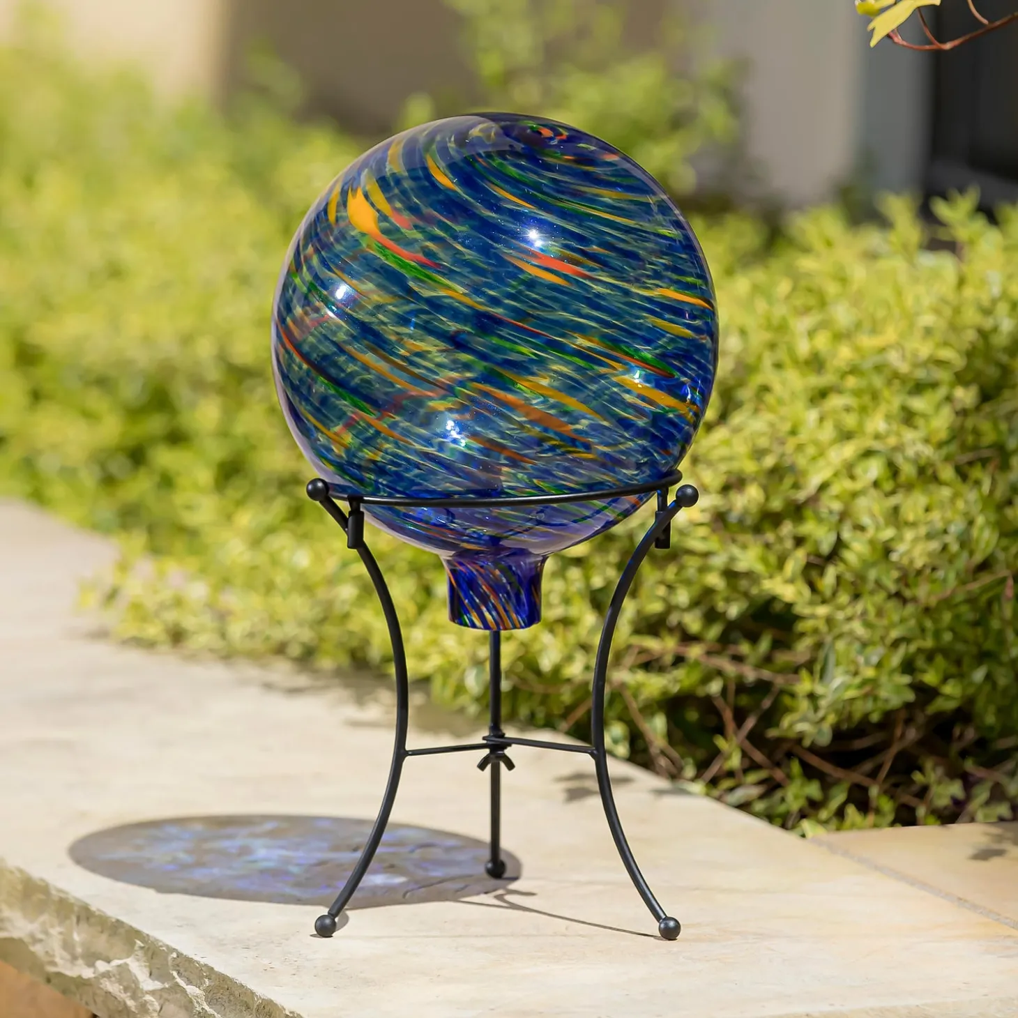 Gazing Balls>Plow & Hearth Art Glass Swirled Gazing Ball with Stand, Royal Blue