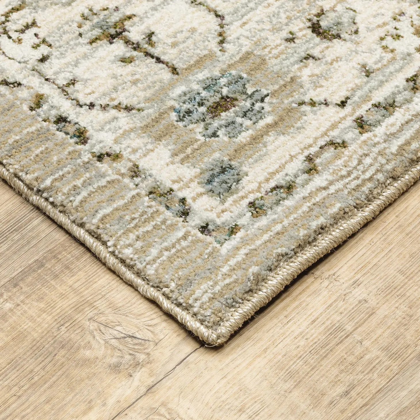 Area Rugs>Plow & Hearth Ashland Daybreak Synthetic Blend Indoor Border Rug, 1'10" x3'2" Beige