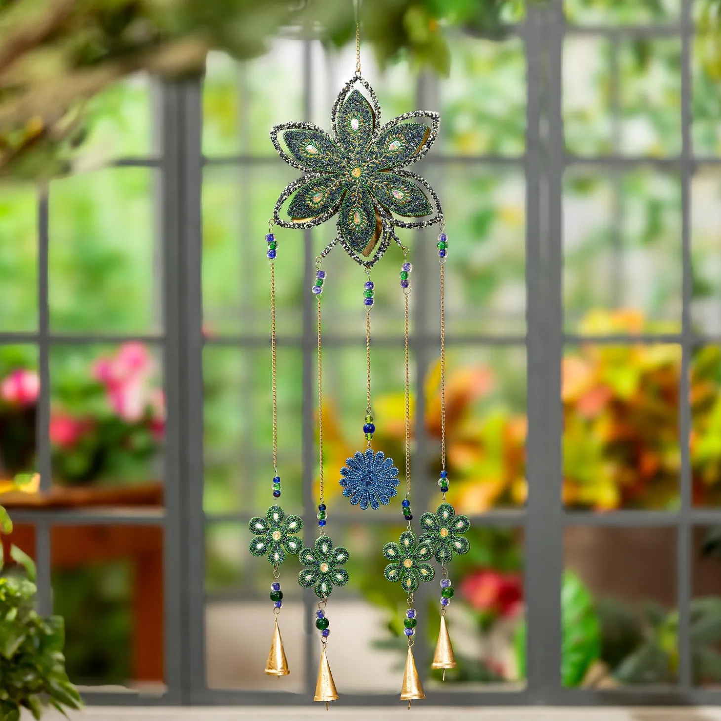 Wind Chimes & Mobiles>Plow & Hearth Beaded Flower Wind Chime