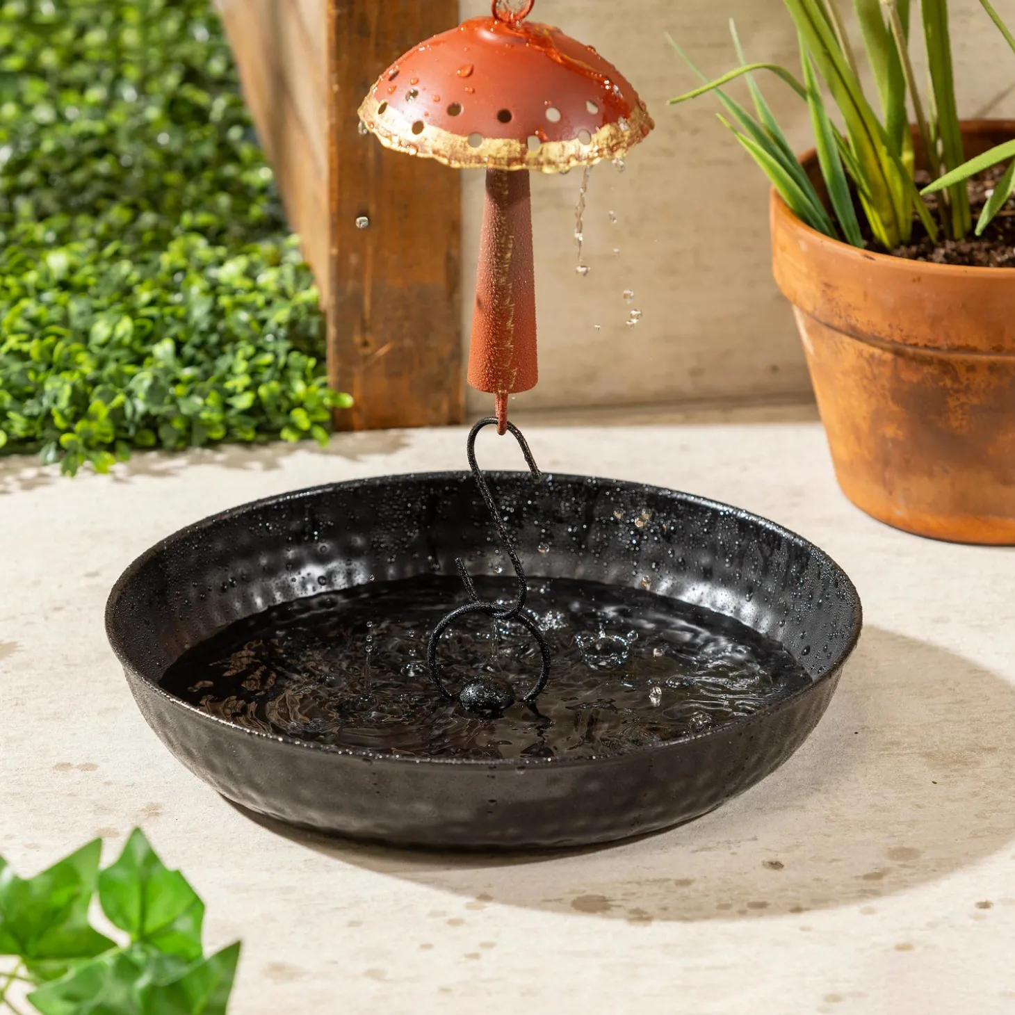 Wind Chimes & Mobiles>Plow & Hearth Black Textured Rain Chain Basin