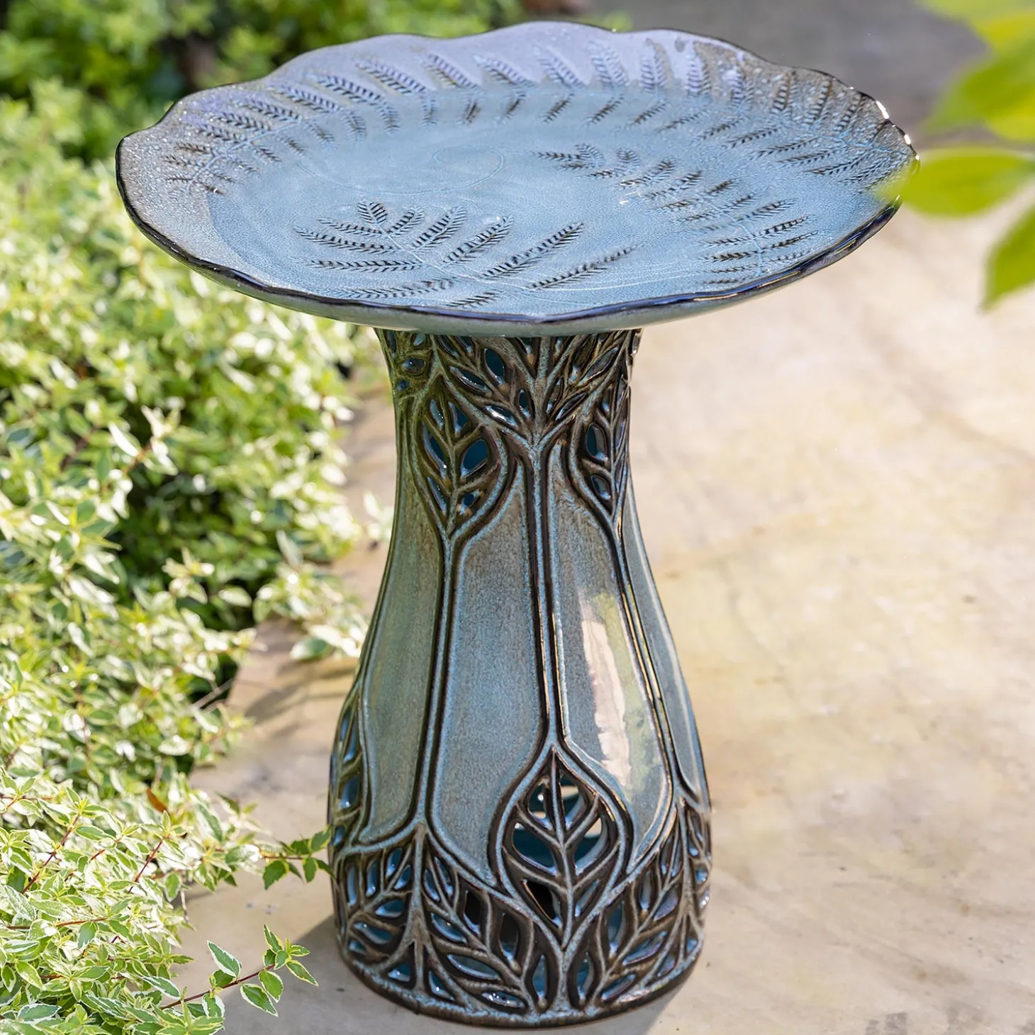 Birdbaths>Plow & Hearth Ceramic Teal Leaf Bird Bath, 18"H