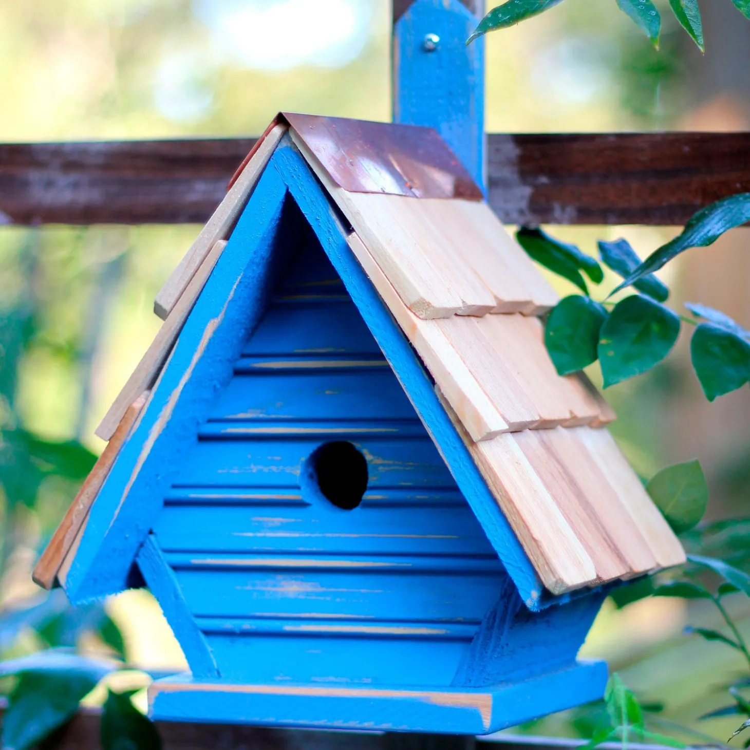 Birdhouses>Plow & Hearth Chic Chick Birdhouse