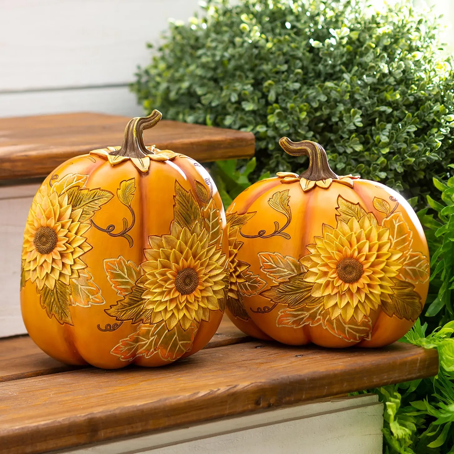 Garden Statues | Decorative Accents>Plow & Hearth Decorative Indoor/Outdoor Pumpkins With Carved-Wood Look, Set of 2