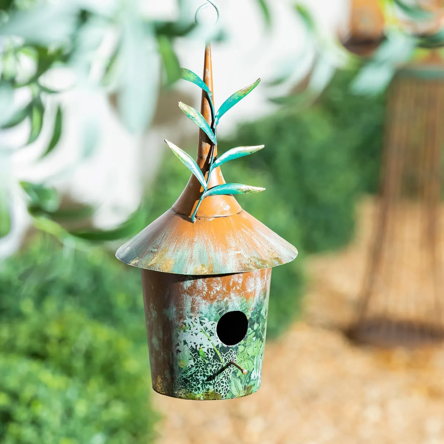 Bird Feeders | Decorative Accents>Plow & Hearth Decorative Metal Birdhouse Statue