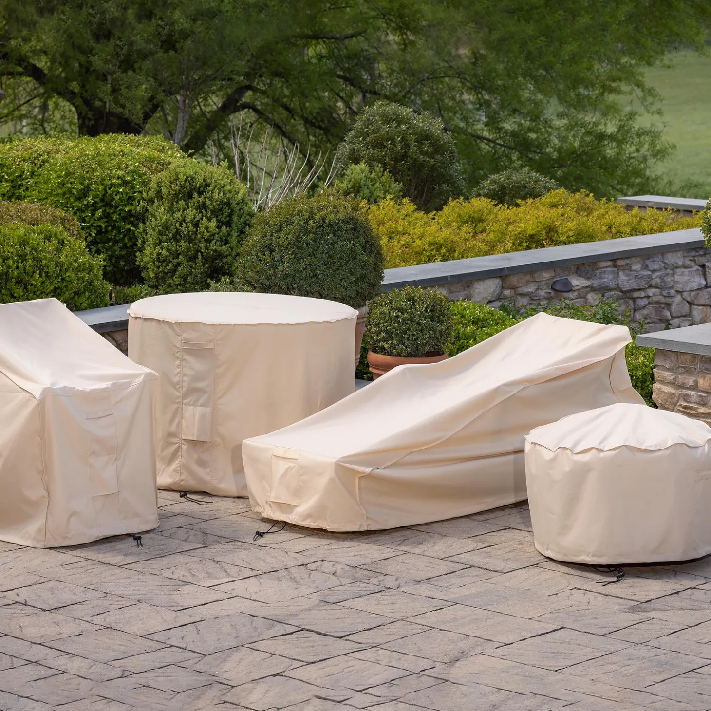 Outdoor Clean Up | Furniture Covers>Plow & Hearth Deluxe Armchair Cover Tan