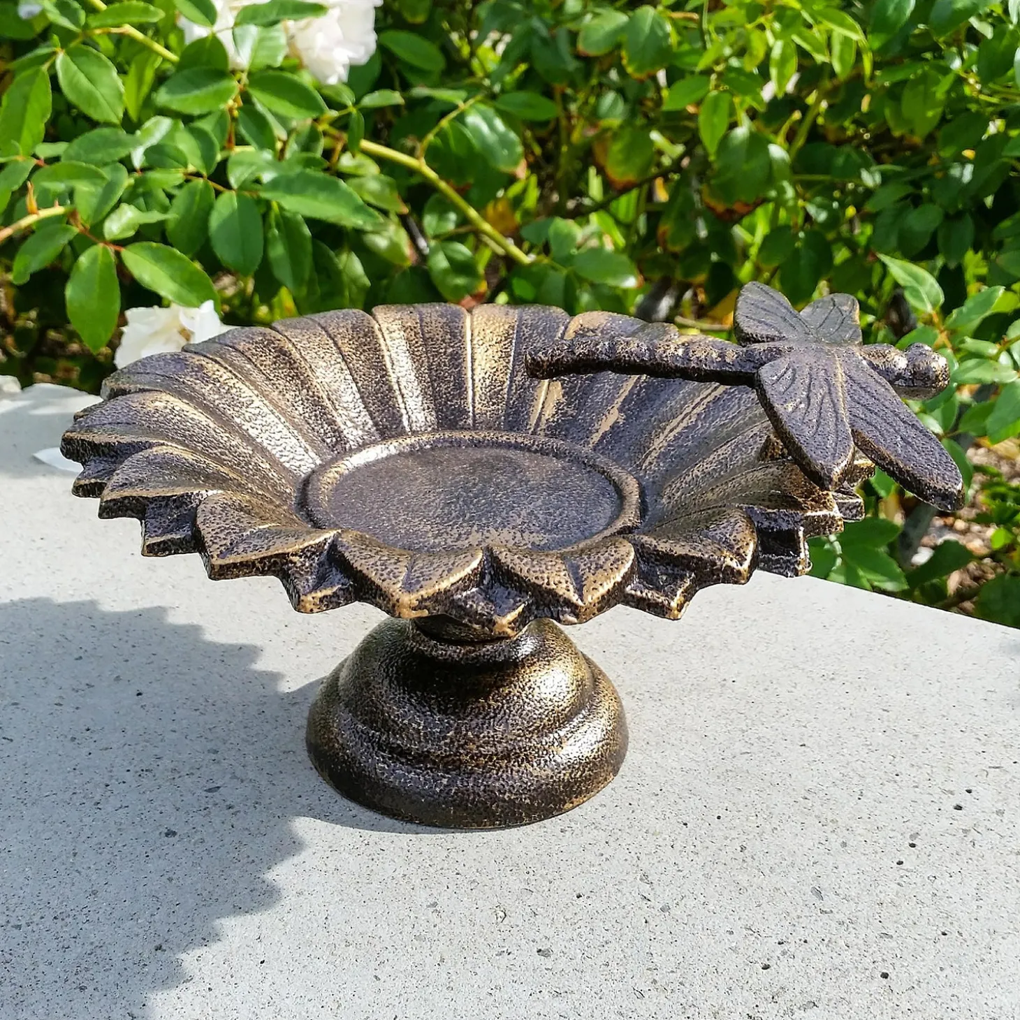 Birdbaths>Plow & Hearth Dragonfly Tabletop Metal Birdbath Brass