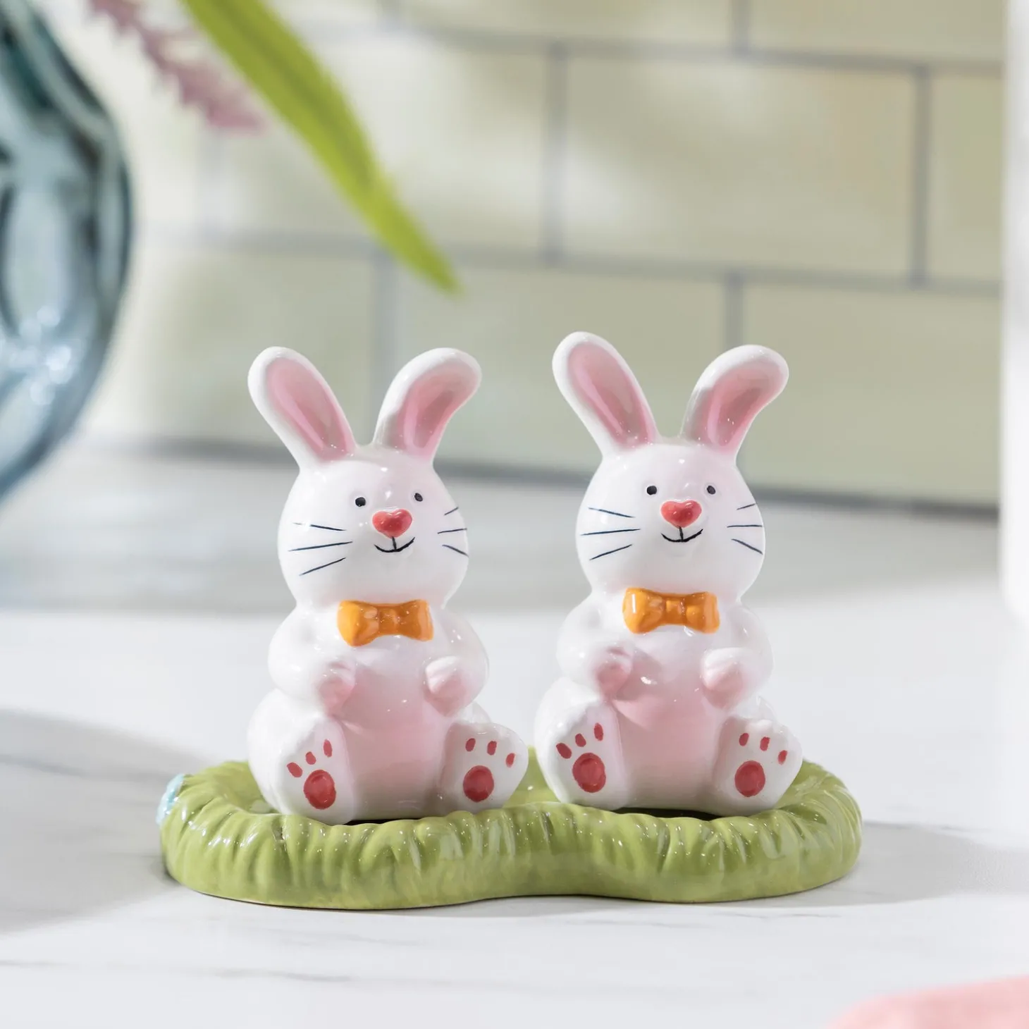 Salt & Pepper Shakers>Plow & Hearth Easter Bunny Scene Ceramic Salt and Pepper Set