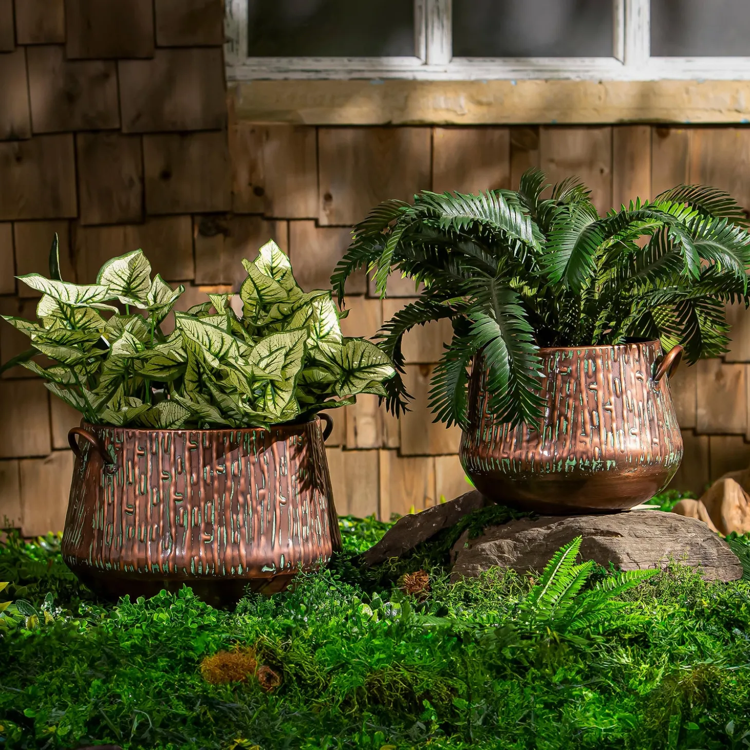 Planters & Plant Stands>Plow & Hearth Embossed Ribbed Planter with Handles, Nested Set of 2