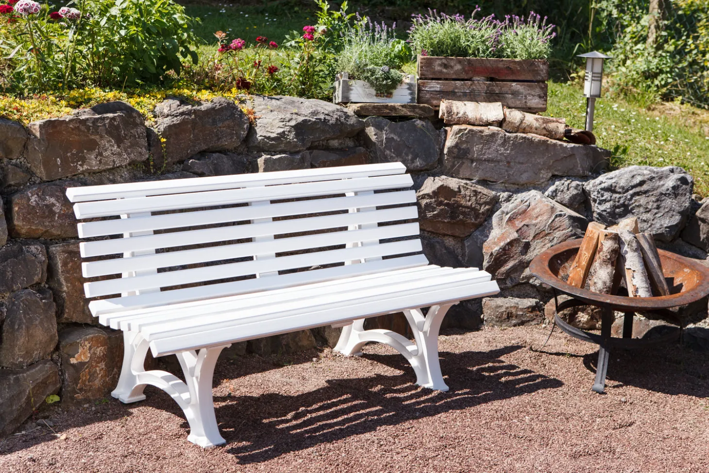 Outdoor Benches>Plow & Hearth Ergonomic Weatherproof PVC Garden Bench White