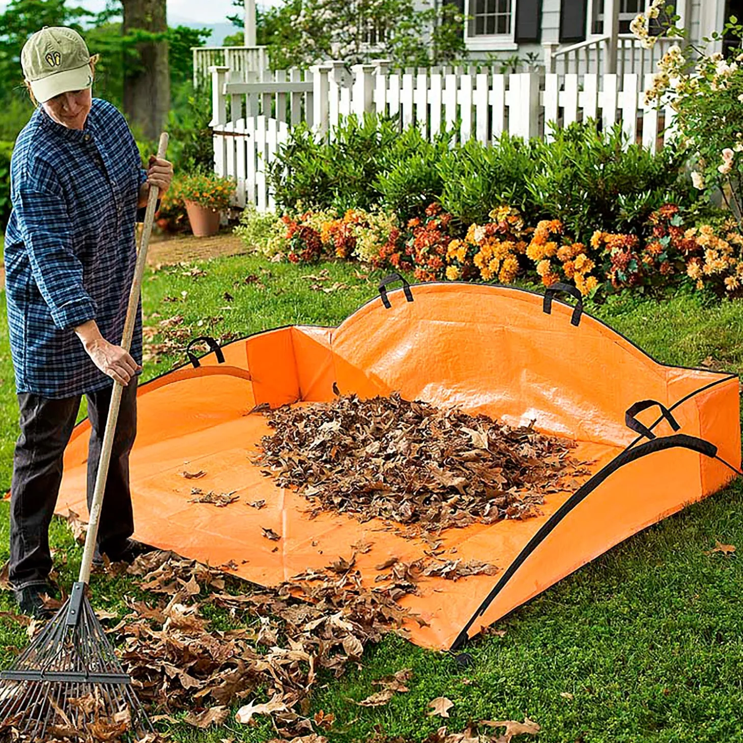 Garden Tools & Supplies | Outdoor Clean Up>Plow & Hearth EZ Leaf Hauler