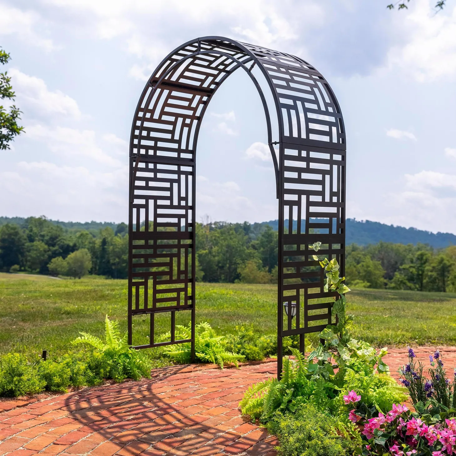 Arbors & Trellises>Plow & Hearth Geometric Arch Arbor