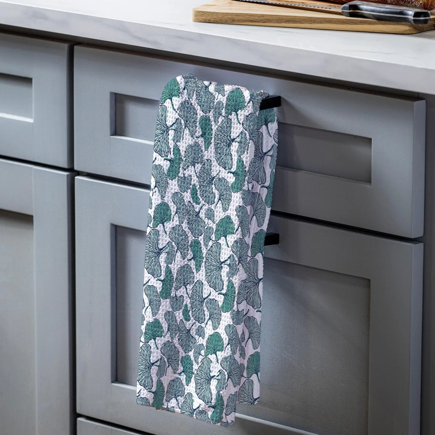 Kitchen Linens>Plow & Hearth Ginkgo Blue Quick Dry Kitchen Towel, 18" x 30"