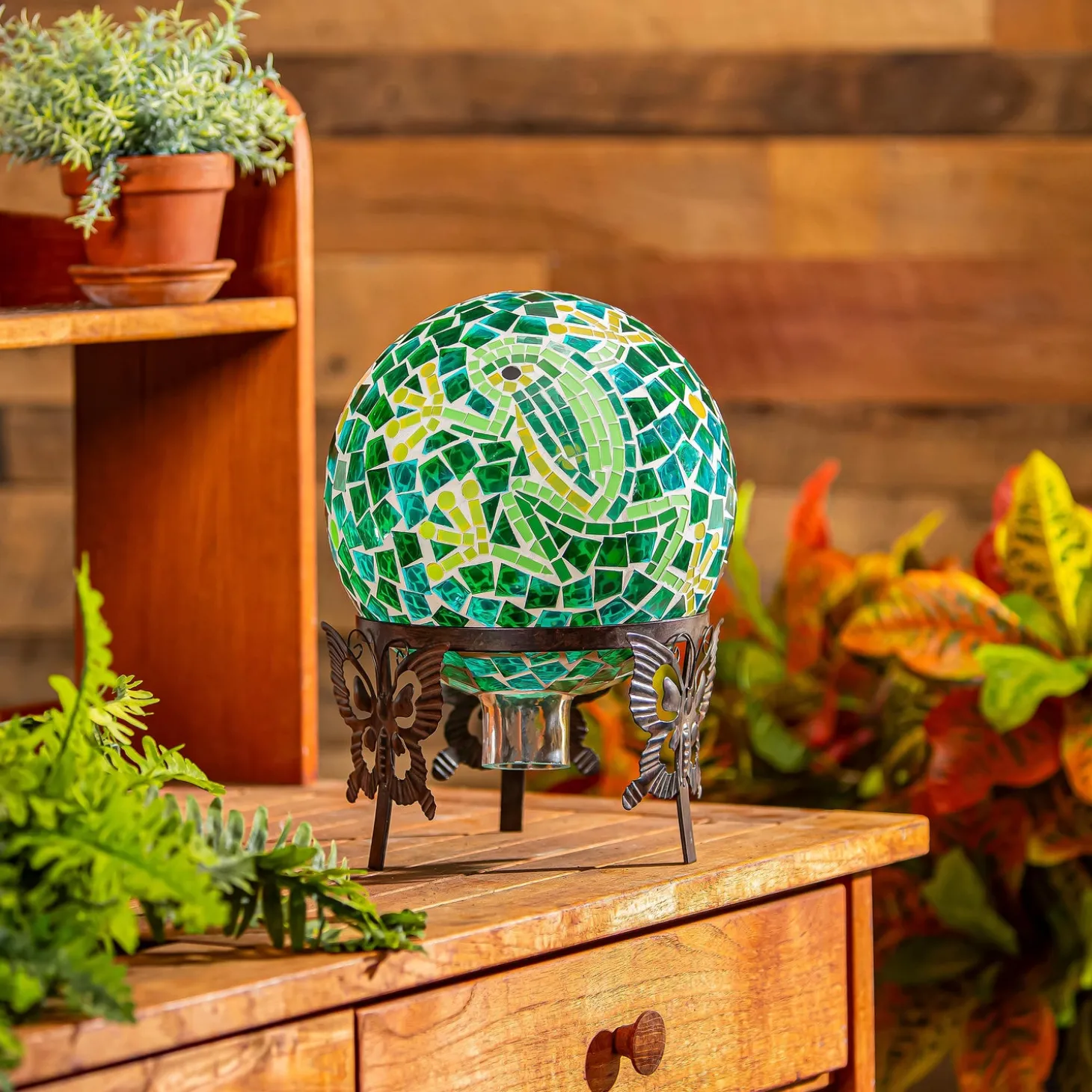 Gazing Balls>Plow & Hearth Green Frog Mosaic Gazing Ball, 10"