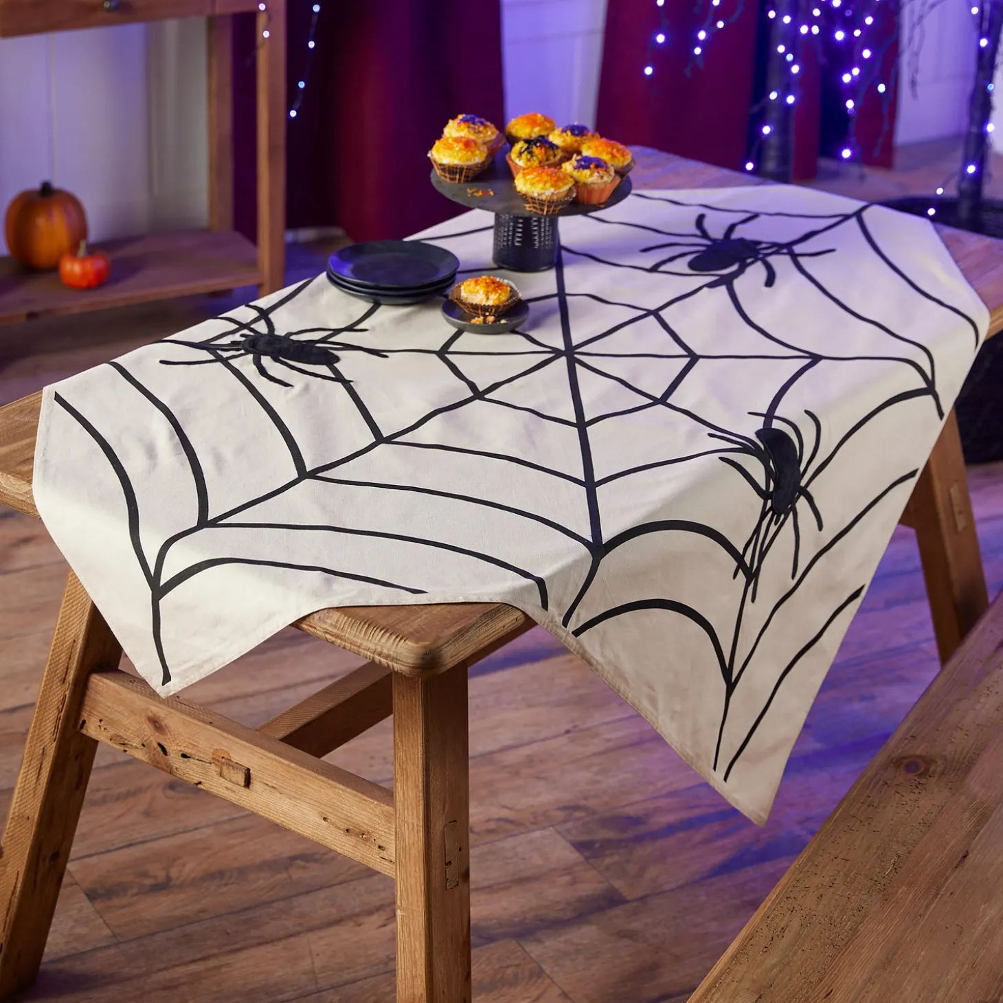 Kitchen Linens>Plow & Hearth Halloween Spooky Spiderweb Table Throw