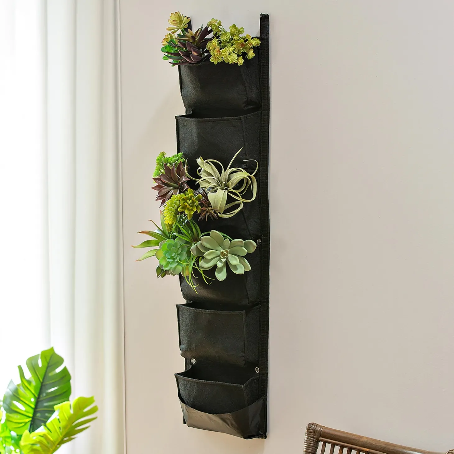 Planters & Plant Stands>Plow & Hearth Hanging Pocket Wall Planter