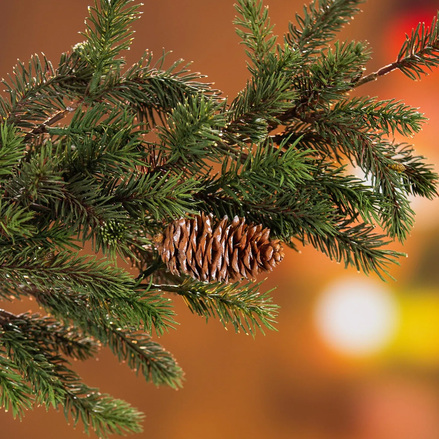 Lighted Trees & Garlands | Lighted Accents>Plow & Hearth Holiday Traditions Complete Christmas Tree Kit with 250 Lights and 140 Decorations, 7½'H