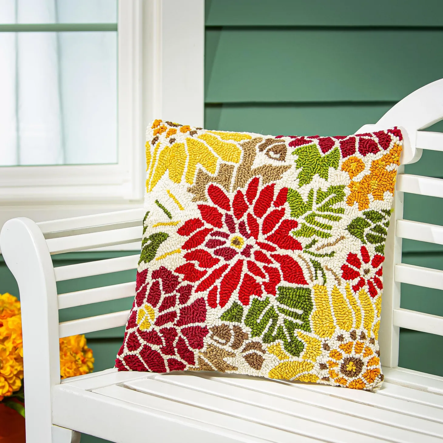 Outdoor Throw Pillows | Decorative Pillows>Plow & Hearth Indoor/Outdoor Fall Florals Hooked Polypropylene Throw Pillow 18"x18"