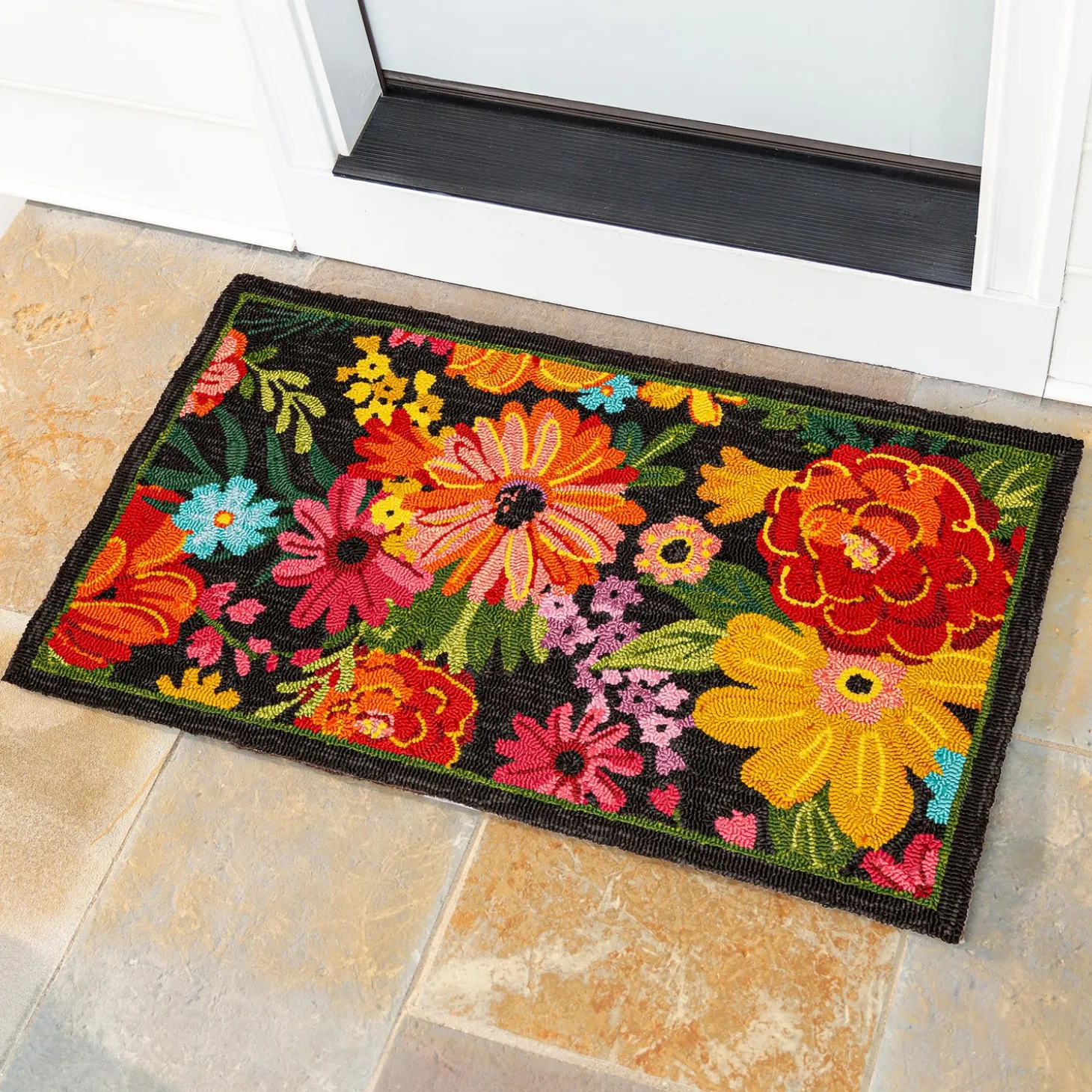 Hooked Rugs>Plow & Hearth Indoor/Outdoor Fresh Picked Hand-Hooked Polypropylene Accent Rug