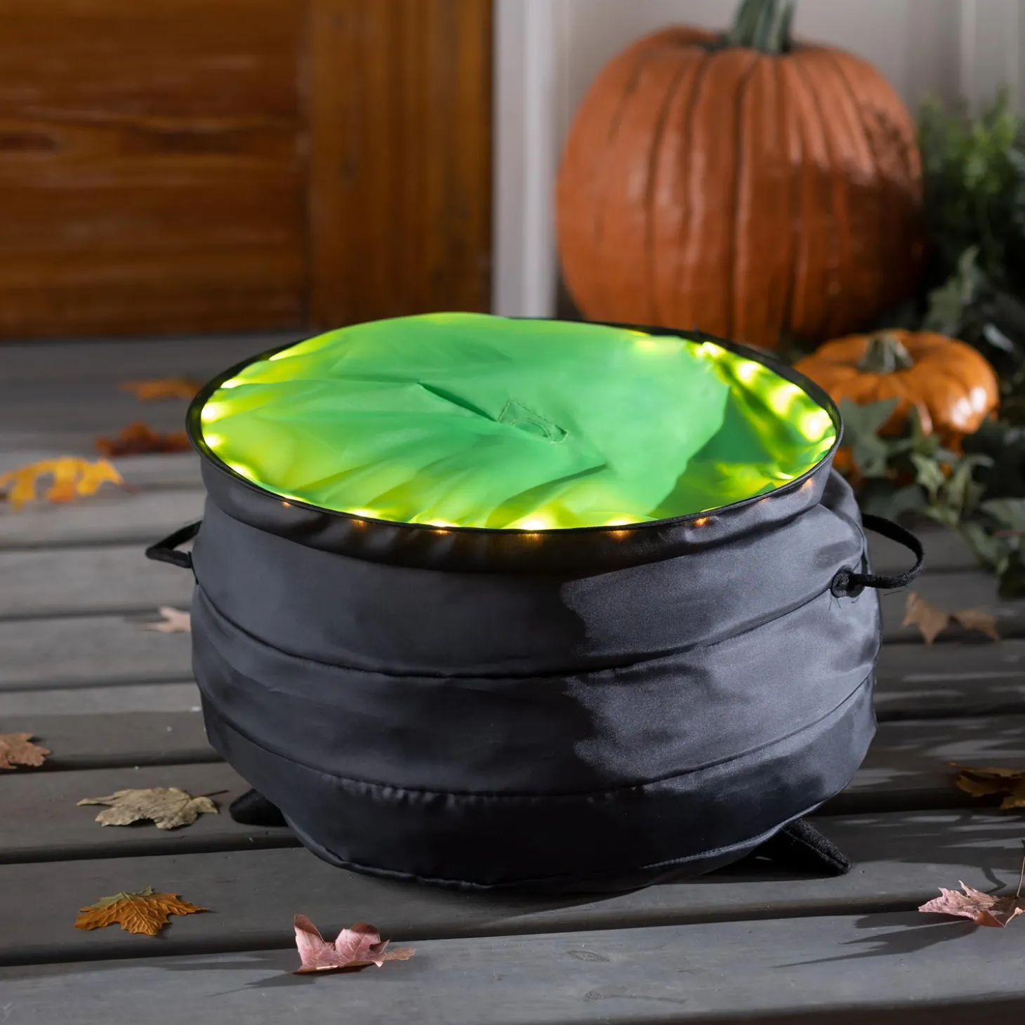 Lighted Garden Decorations>Plow & Hearth Indoor/Outdoor Halloween Witch's Cauldron with Lights