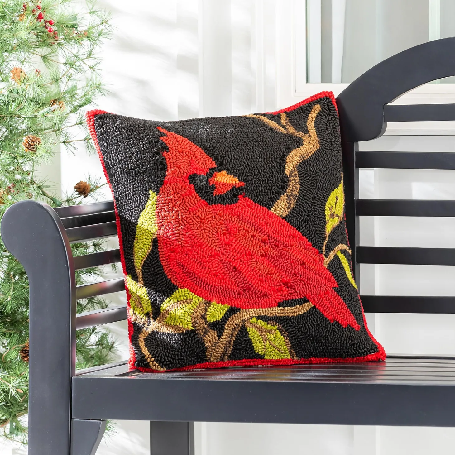 Outdoor Throw Pillows | Decorative Pillows>Plow & Hearth Indoor/Outdoor Hooked Cardinal Throw Pillow