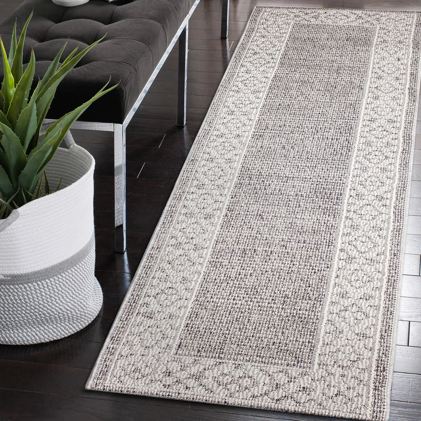 Area Rugs>Plow & Hearth Indoor/Outdoor Kitty Hawk Border Rug, 5'3" x 7'3"
