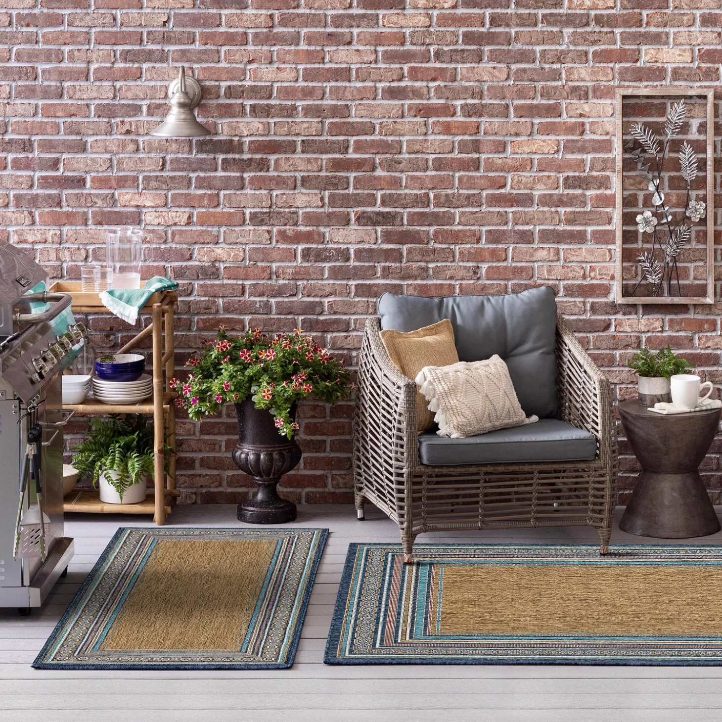 Area Rugs>Plow & Hearth Indoor/Outdoor La Grange Border Polypropylene Rug, 4' x 5'6"