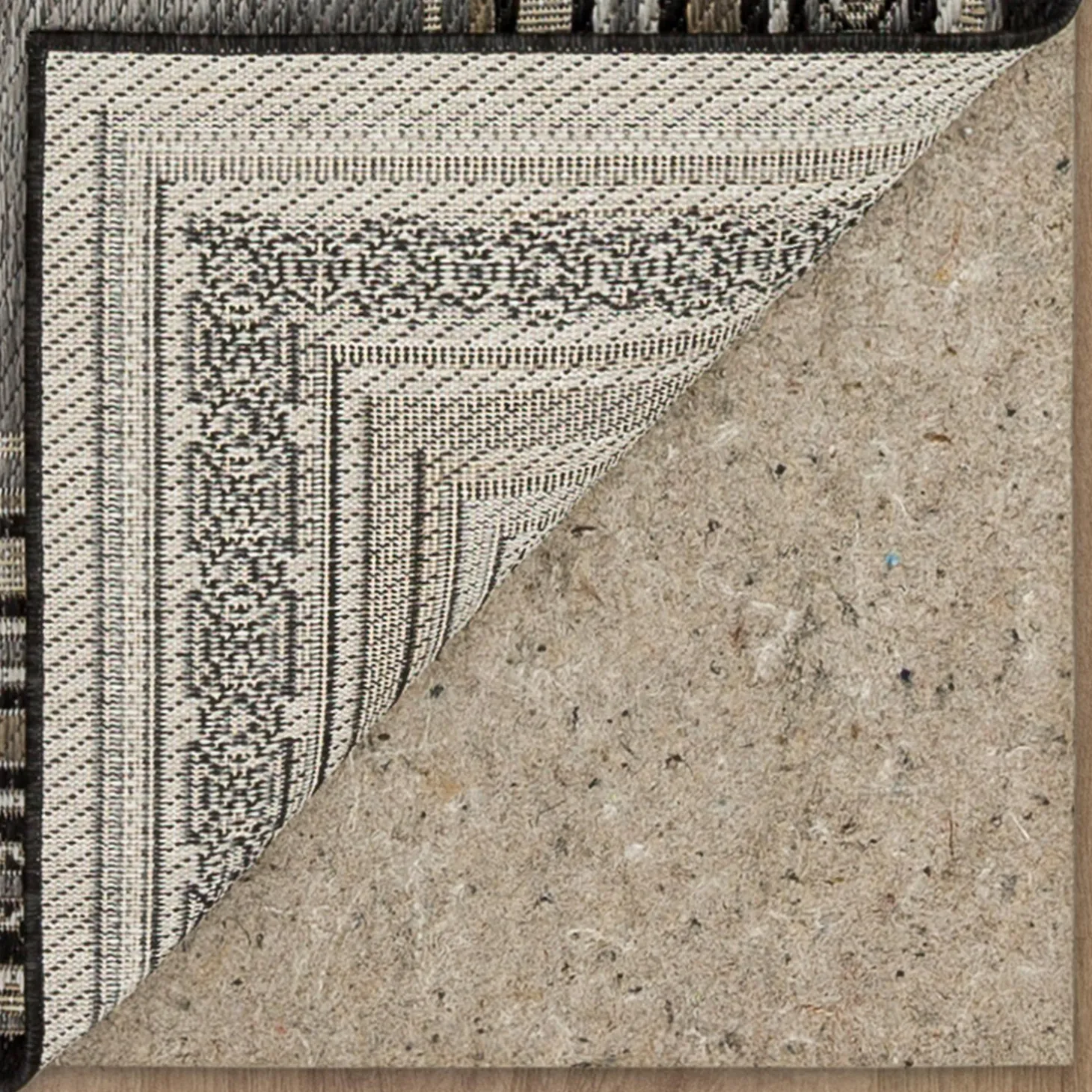 Area Rugs>Plow & Hearth Indoor/Outdoor La Grange Border Polypropylene Rug, 2'5" x 6' Runner Green