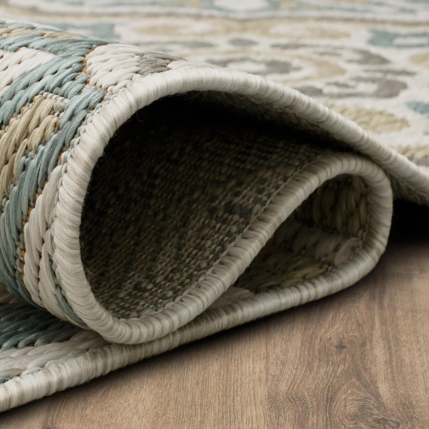 Area Rugs>Plow & Hearth Indoor/Outdoor La Grange Tile Polypropylene Rug, 4' x 5'6"