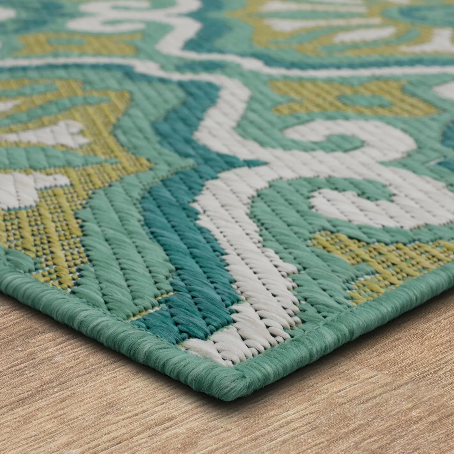 Area Rugs>Plow & Hearth Indoor/Outdoor La Grange Tile Polypropylene Rug, 4' x 5'6"