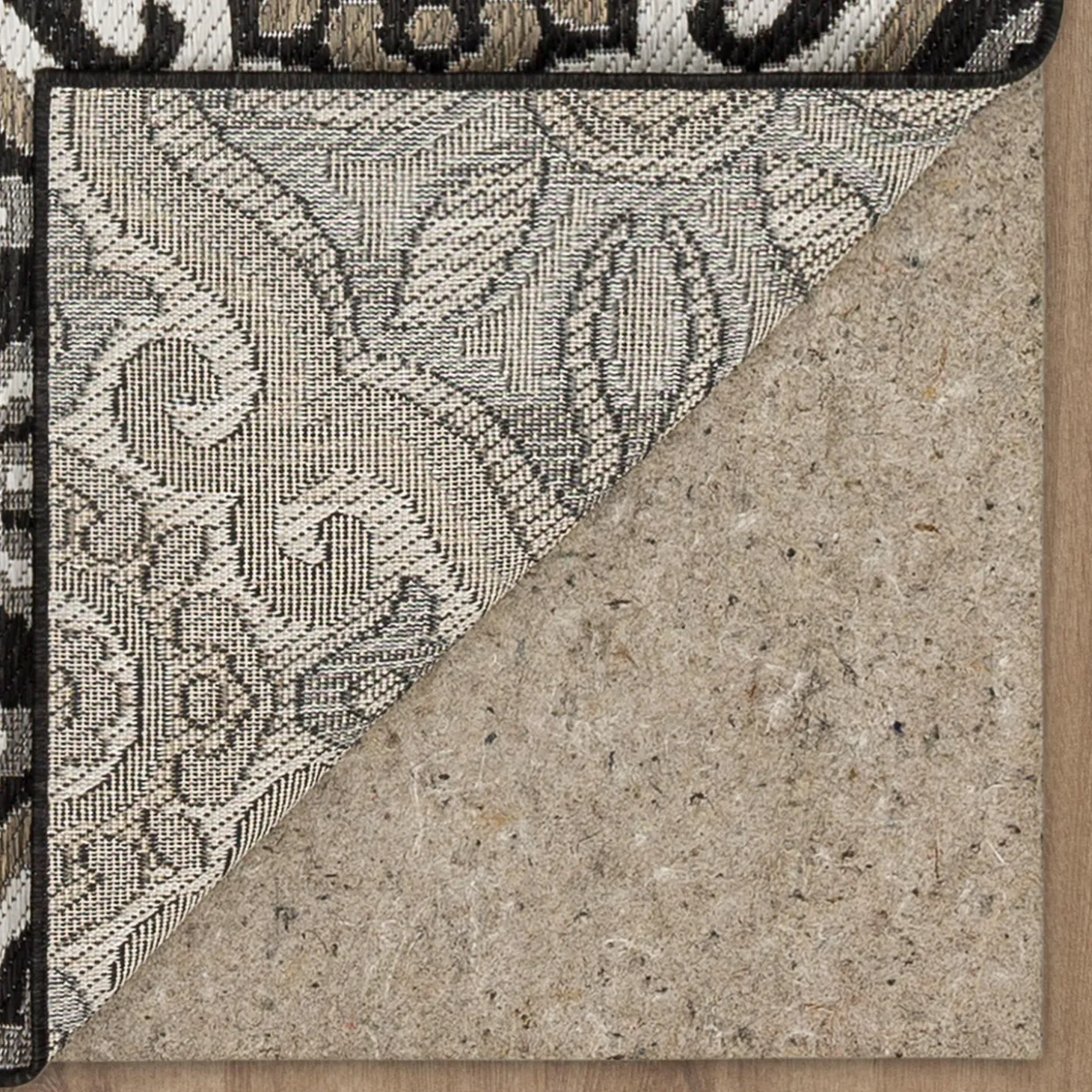 Area Rugs>Plow & Hearth Indoor/Outdoor La Grange Tile Polypropylene Rug, 4' x 5'6"