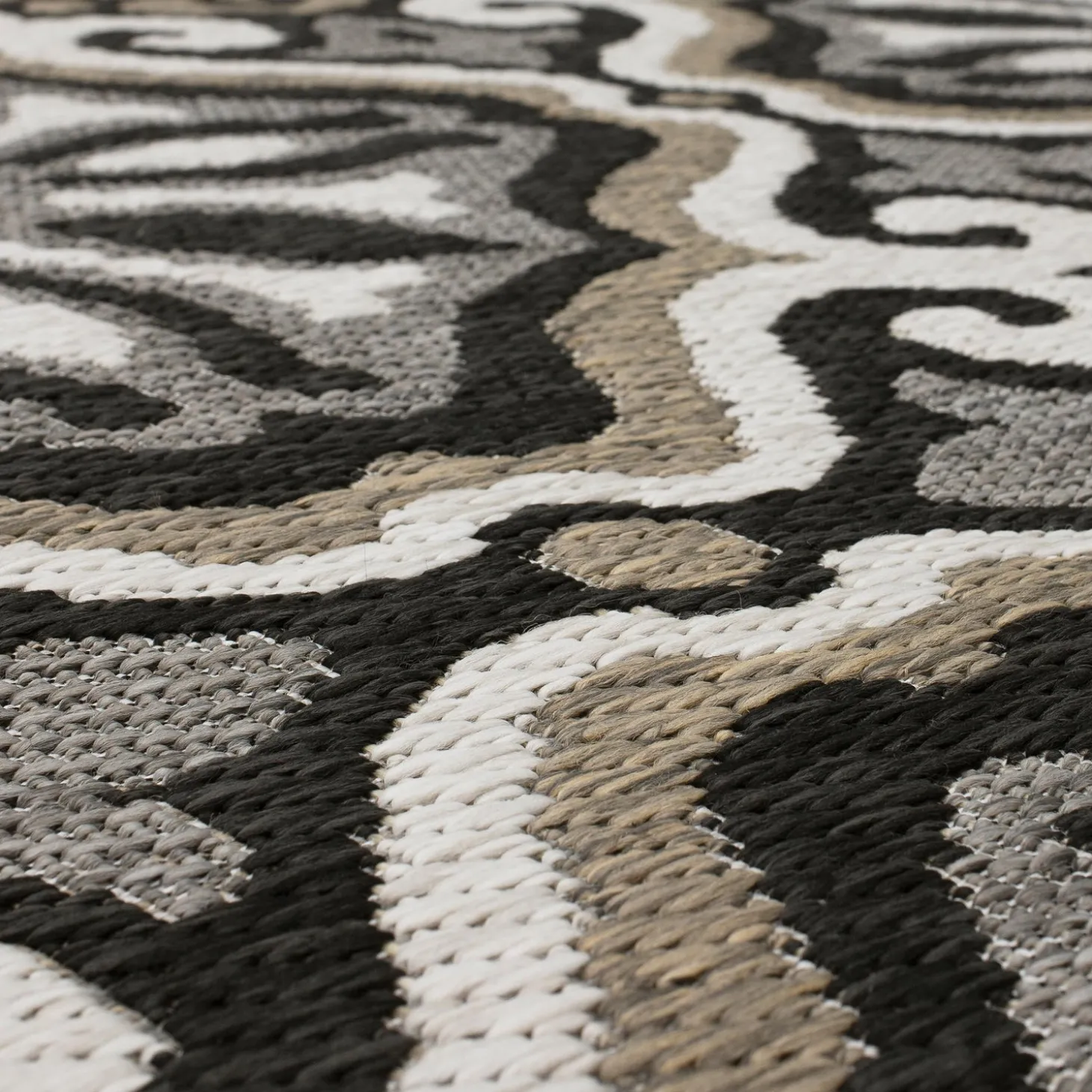 Area Rugs>Plow & Hearth Indoor/Outdoor La Grange Tile Polypropylene Rug, 4' x 5'6"
