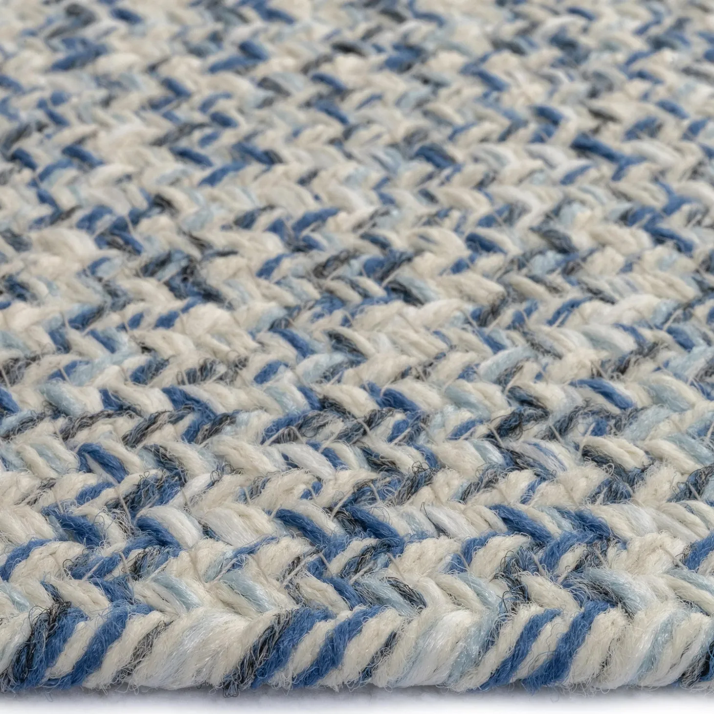 Area Rugs>Plow & Hearth Indoor/Outdoor Oval Pine Creek Braided Polypropylene Rug, 3' x 5'