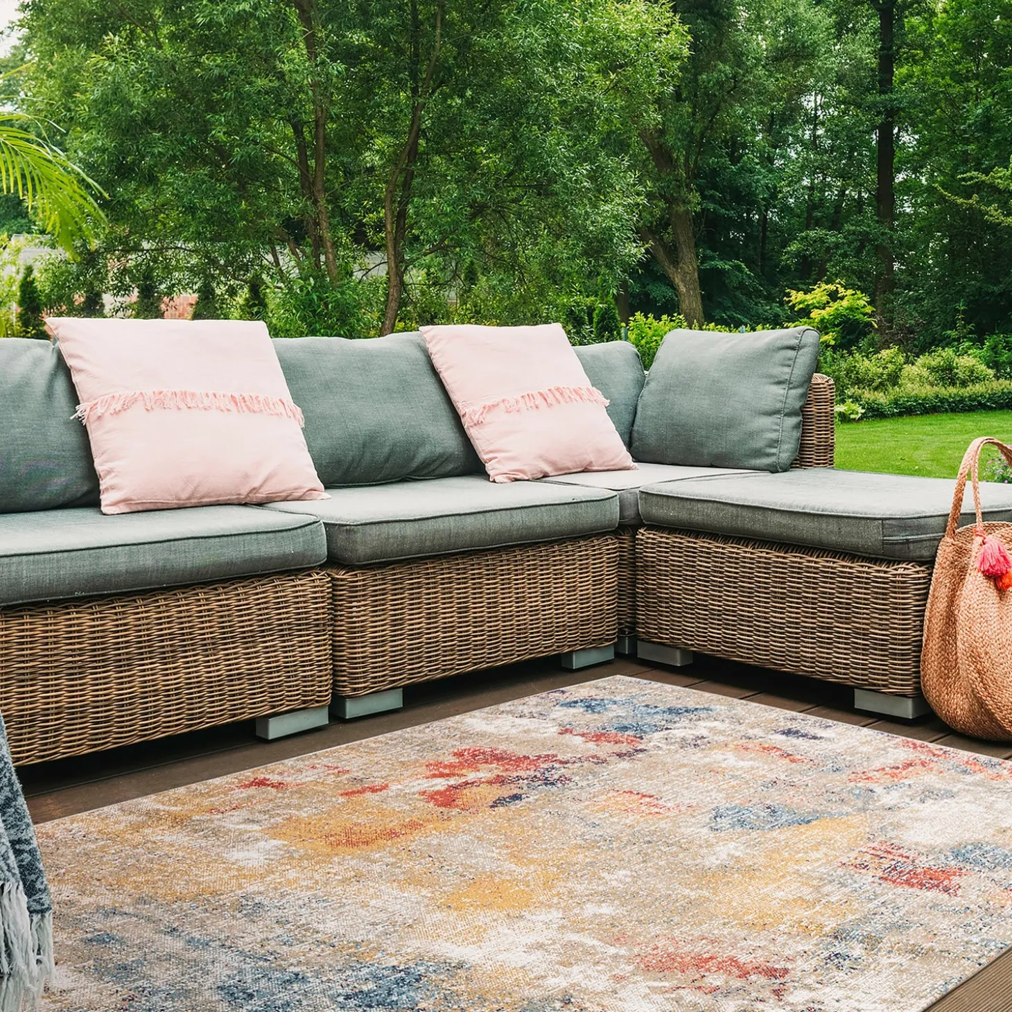 Area Rugs>Plow & Hearth Indoor/Outdoor Penelope Watercolor Rug, 2'7" x 8'1" Runner Multi-color