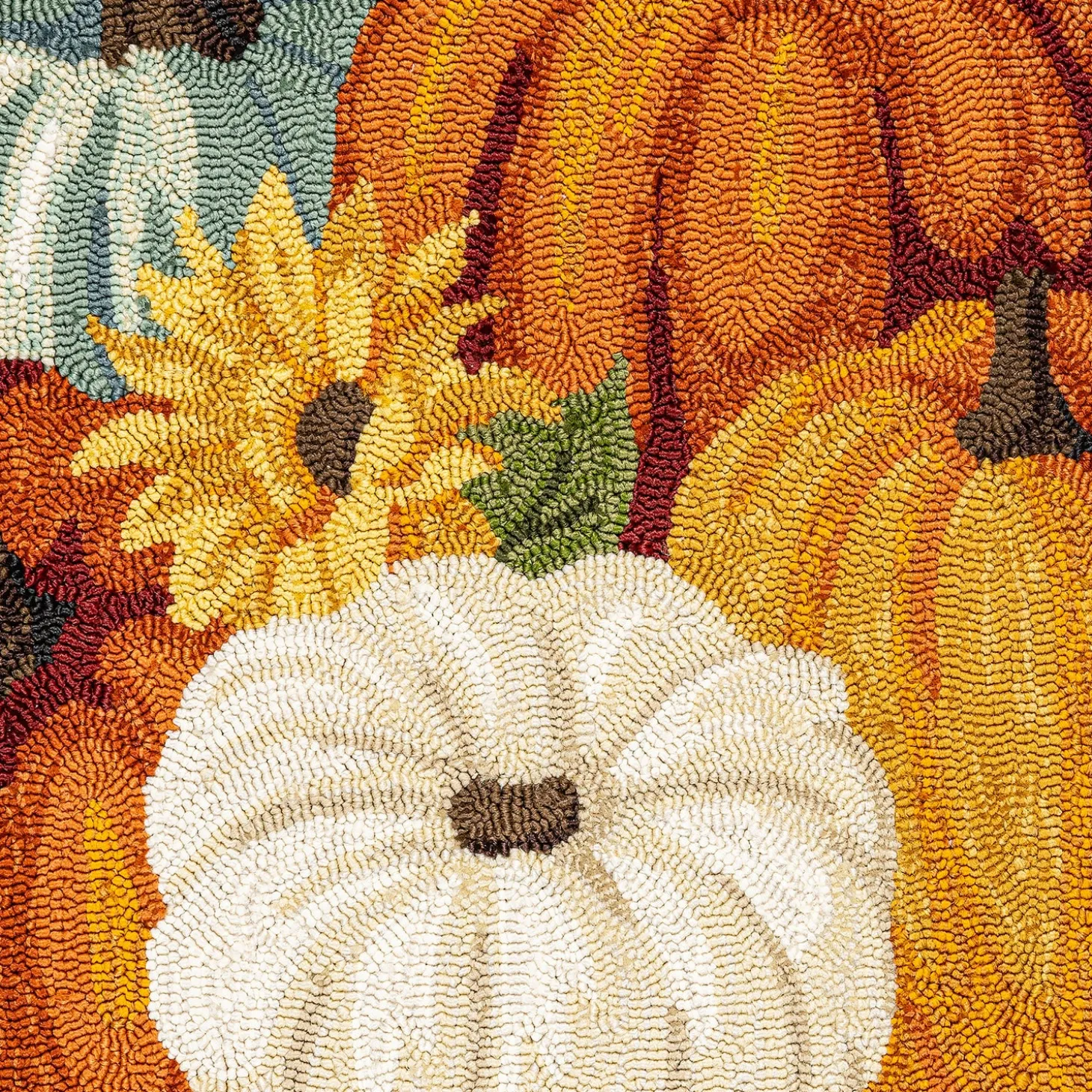 Hooked Rugs>Plow & Hearth Indoor/Outdoor Shaped Pumpkin Hooked Polypropylene Accent Rug 24"x42"