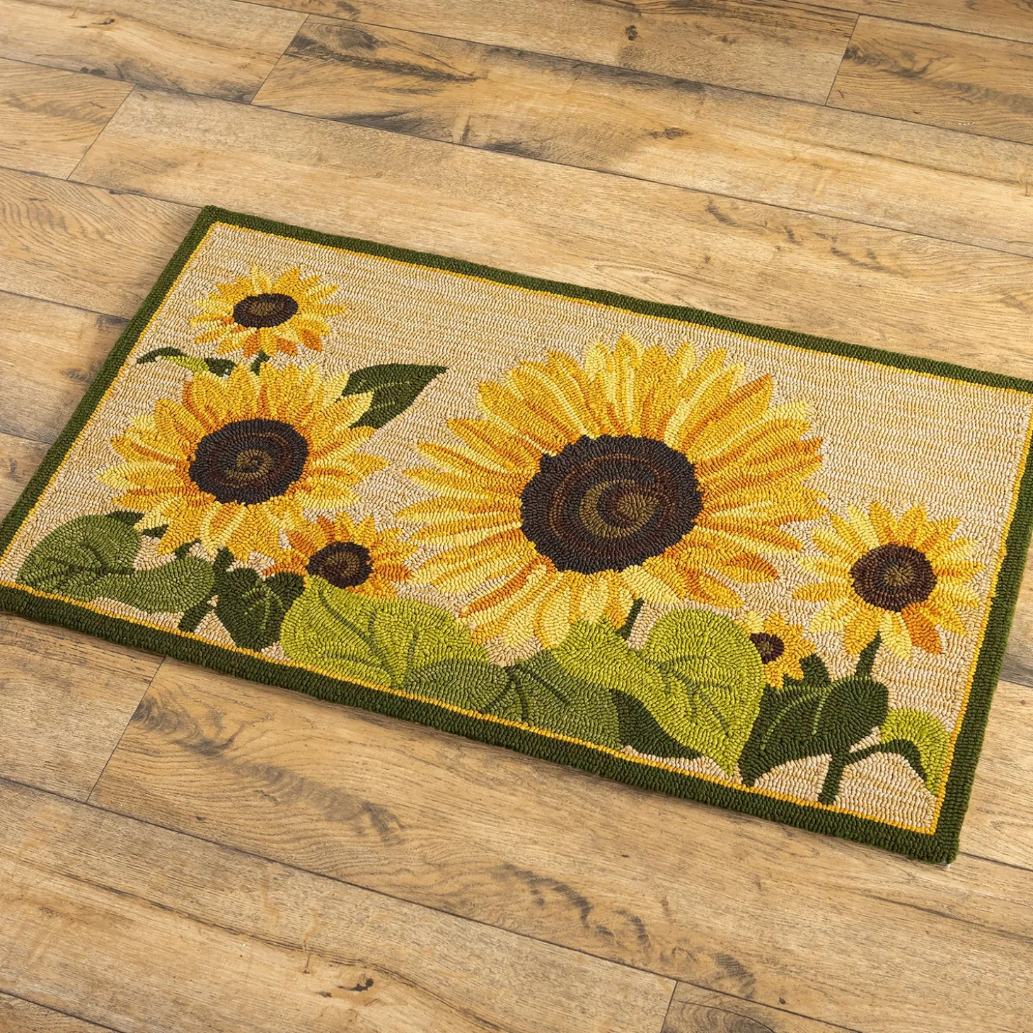 Hooked Rugs>Plow & Hearth Indoor/Outdoor Sunflower Hooked Polypropylene Accent Rug