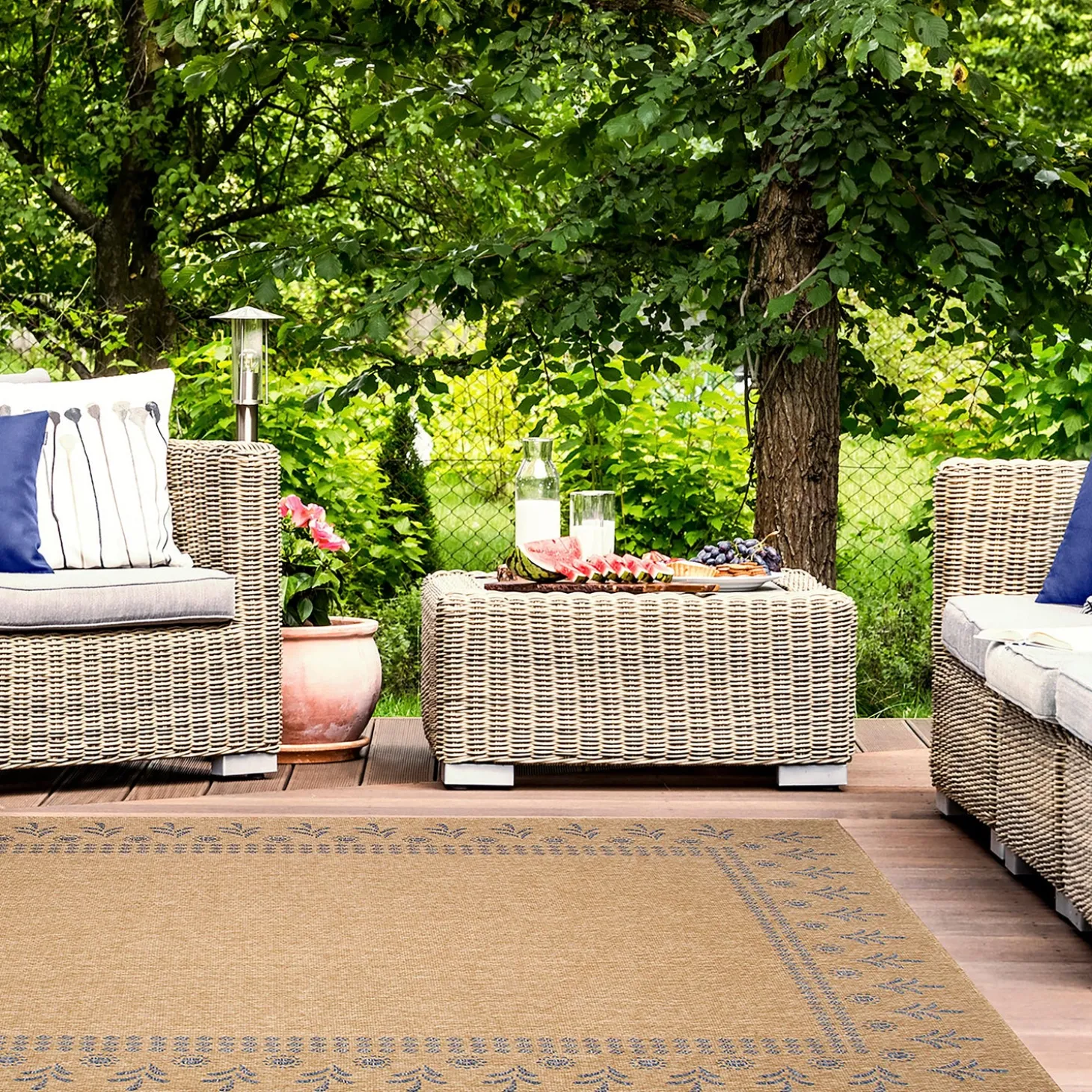 Area Rugs>Plow & Hearth Indoor/Outdoor Toulouse Block Print Rug, 6'6" x 9'4"