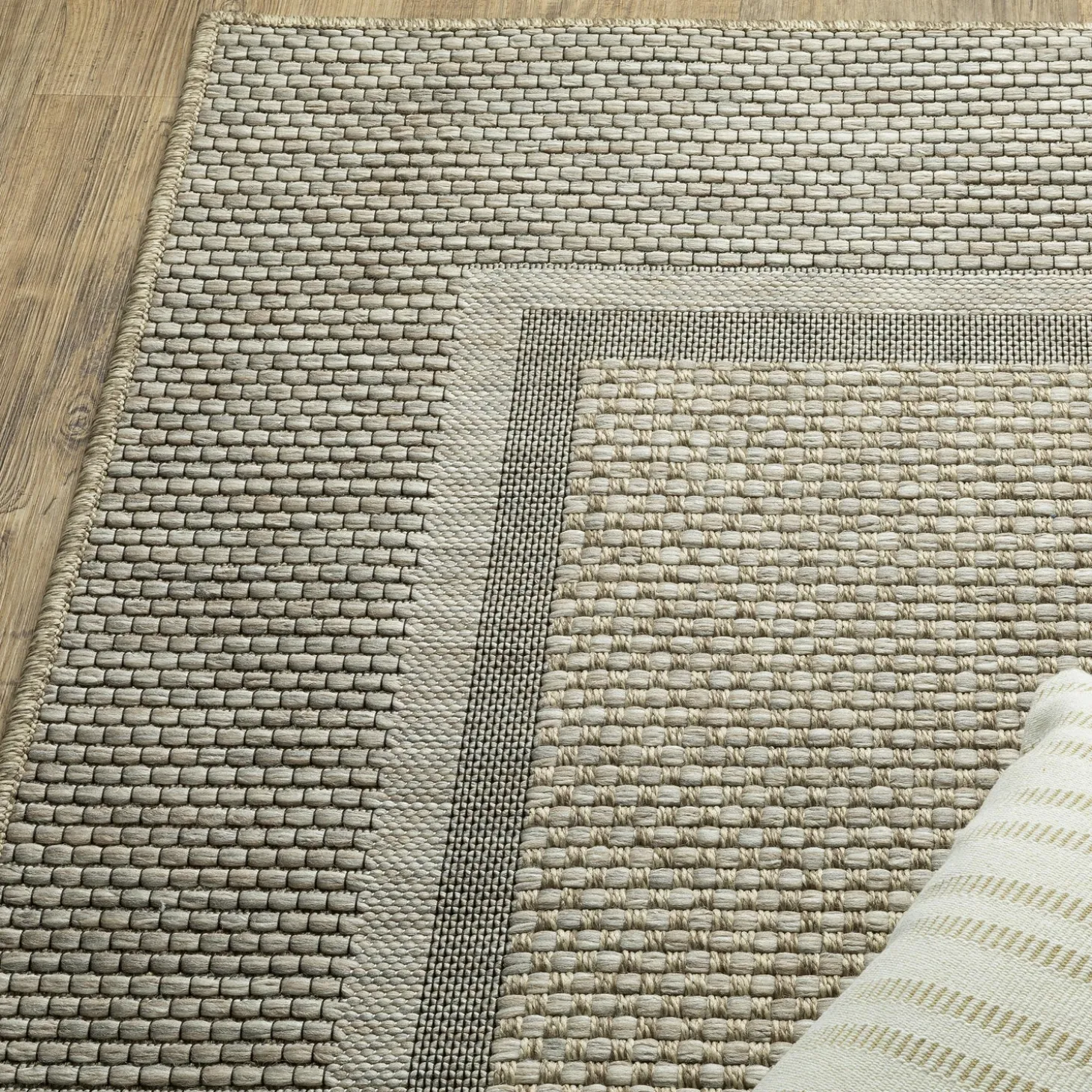 Area Rugs>Plow & Hearth Indoor/Outdoor Yucatan Border Polypropylene Rug, 9'10" x 12'10"