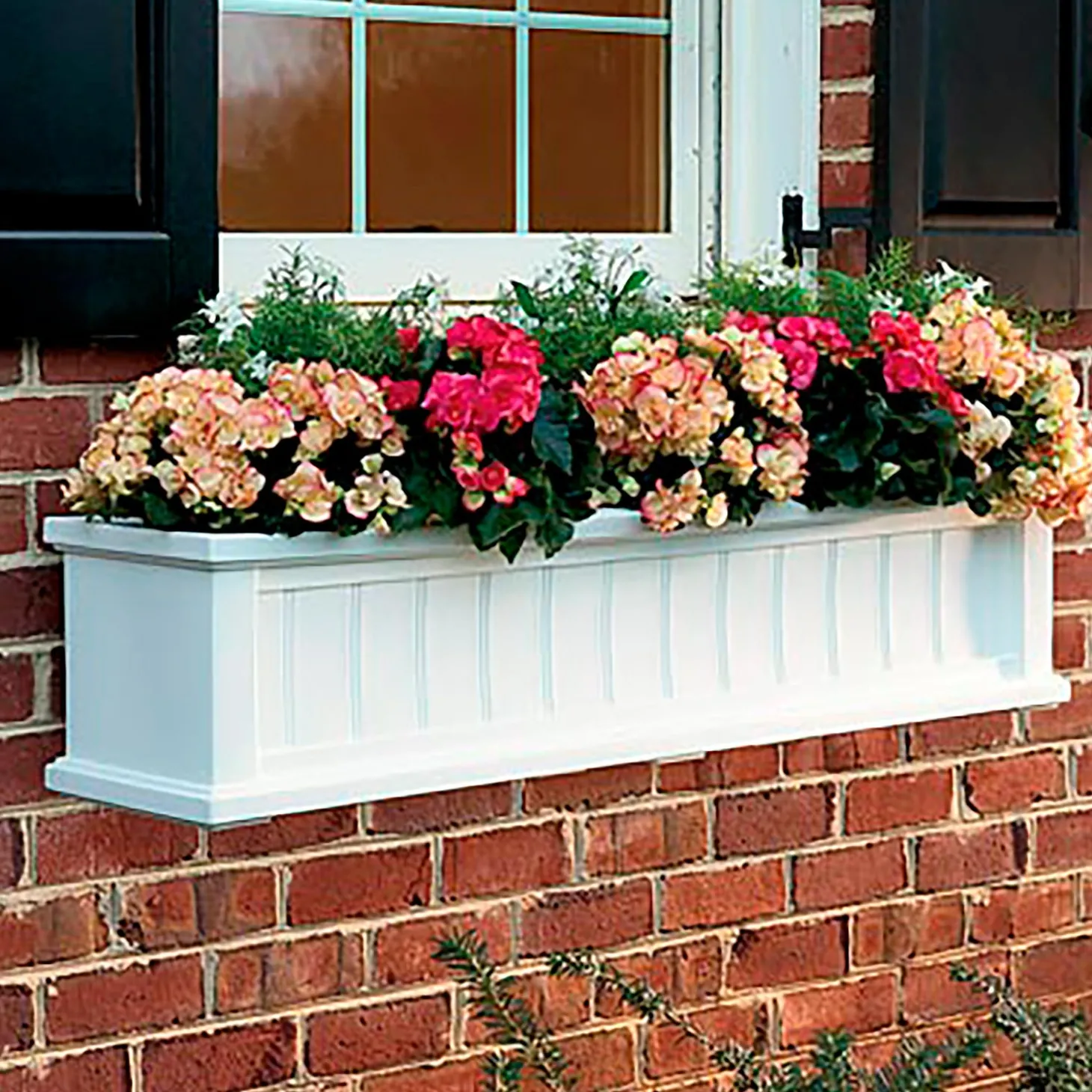 Planters & Plant Stands>Plow & Hearth Lexington Self-Watering Window Box with Hanging Brackets, 3'L Black