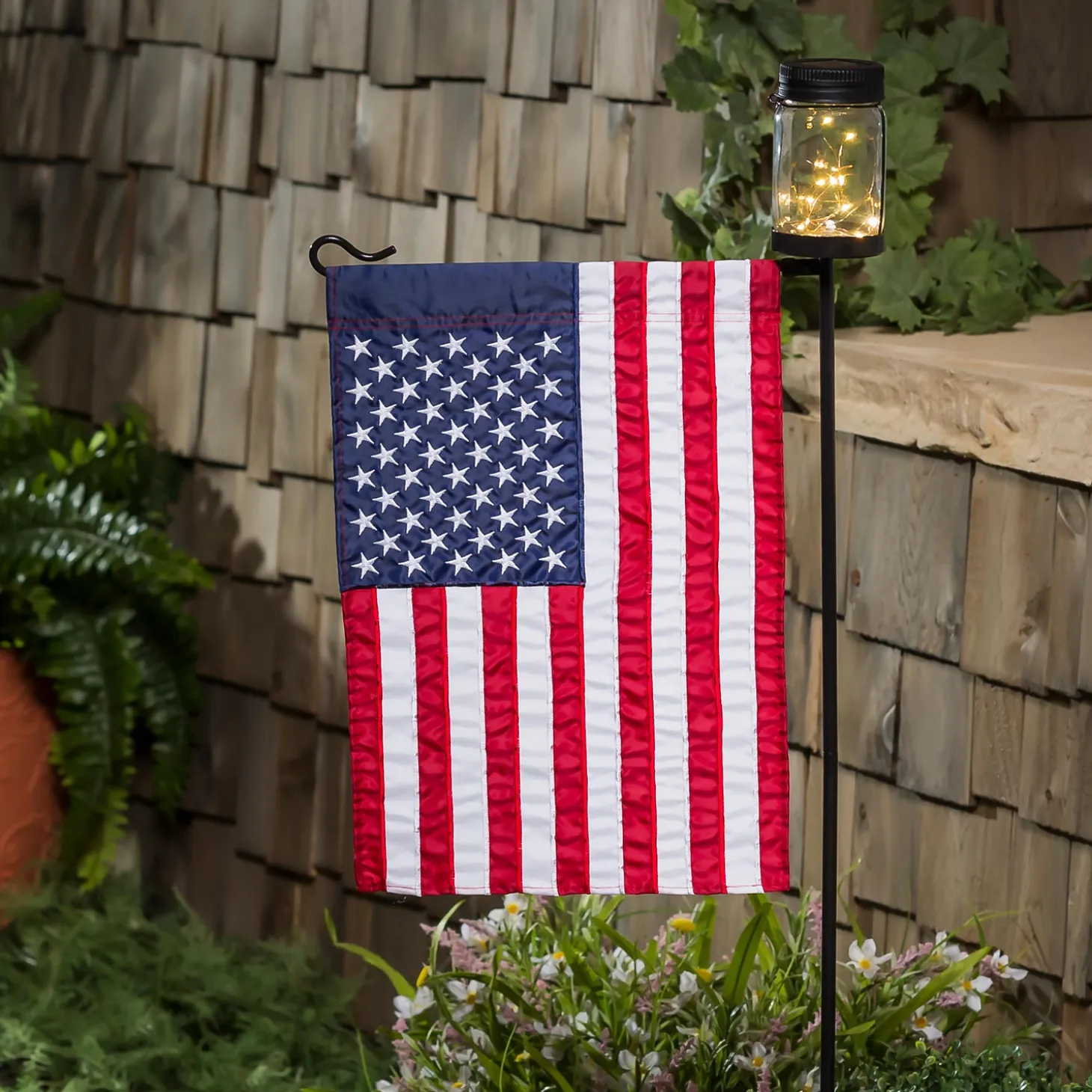 Solar Accents | Flag Accessories>Plow & Hearth Mason Jar Solar Garden Flag Stand, KD