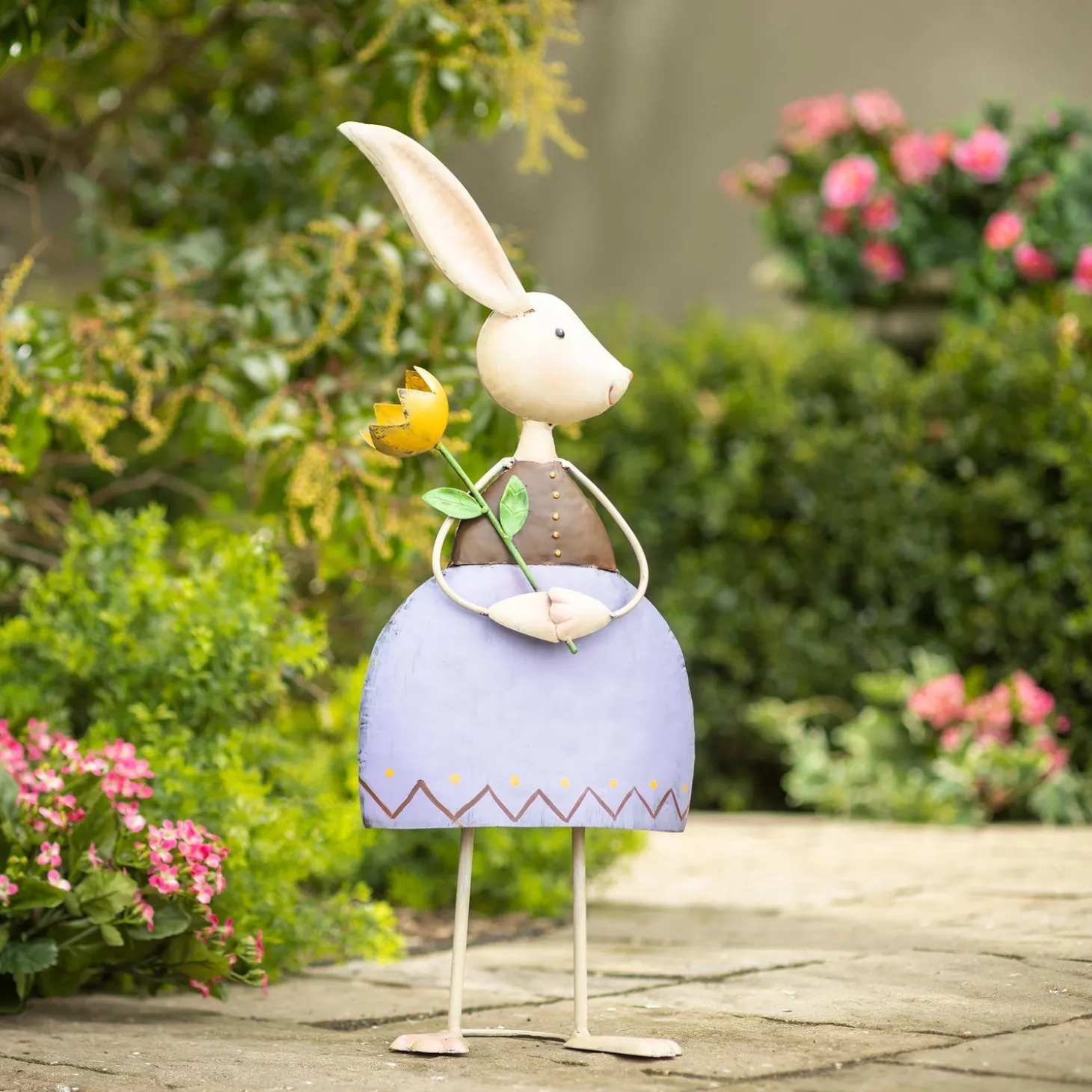 Garden Statues>Plow & Hearth Metal Bunny With Flower Garden Statue