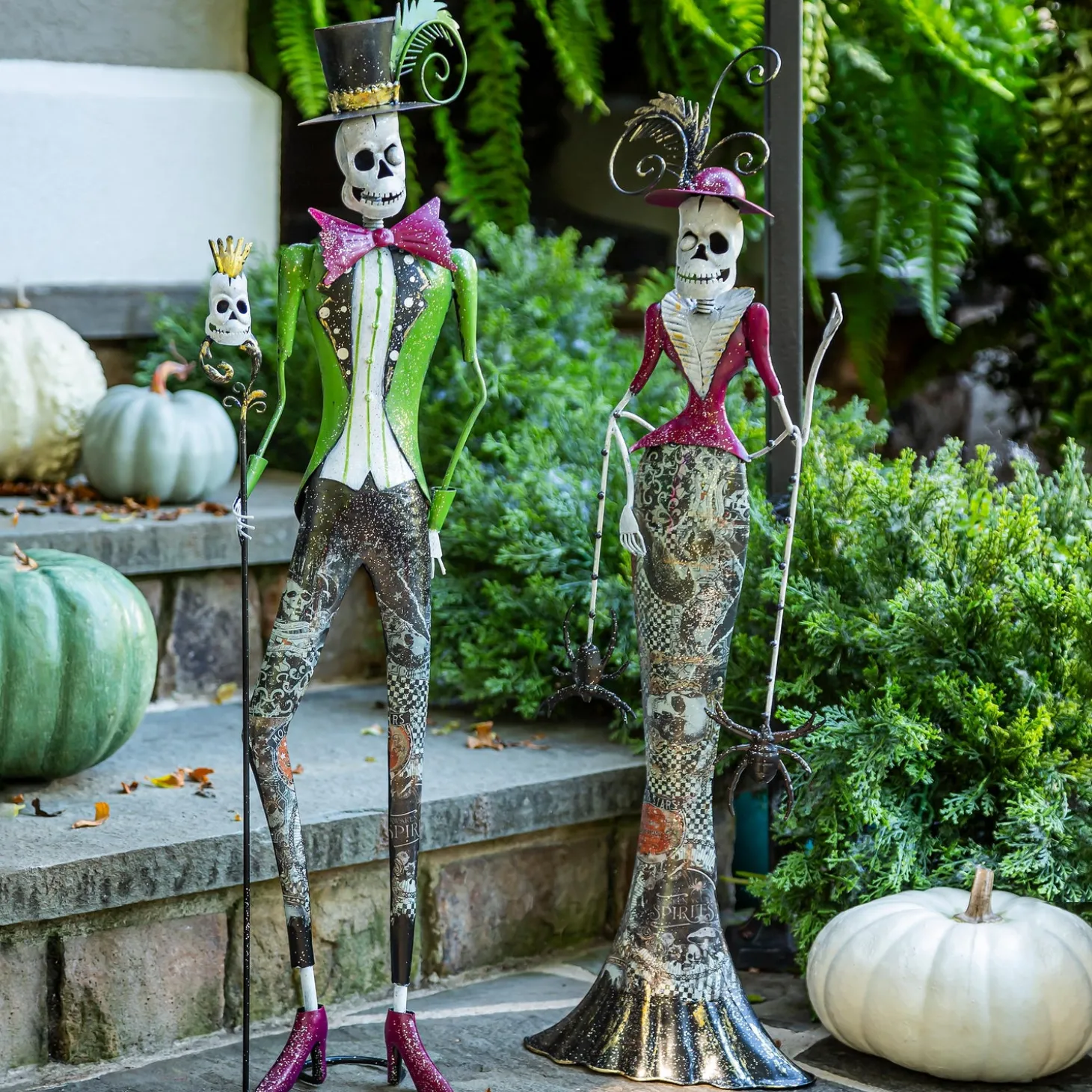 Garden Statues>Plow & Hearth Metal Halloween Skeleton Statues, Set of 2