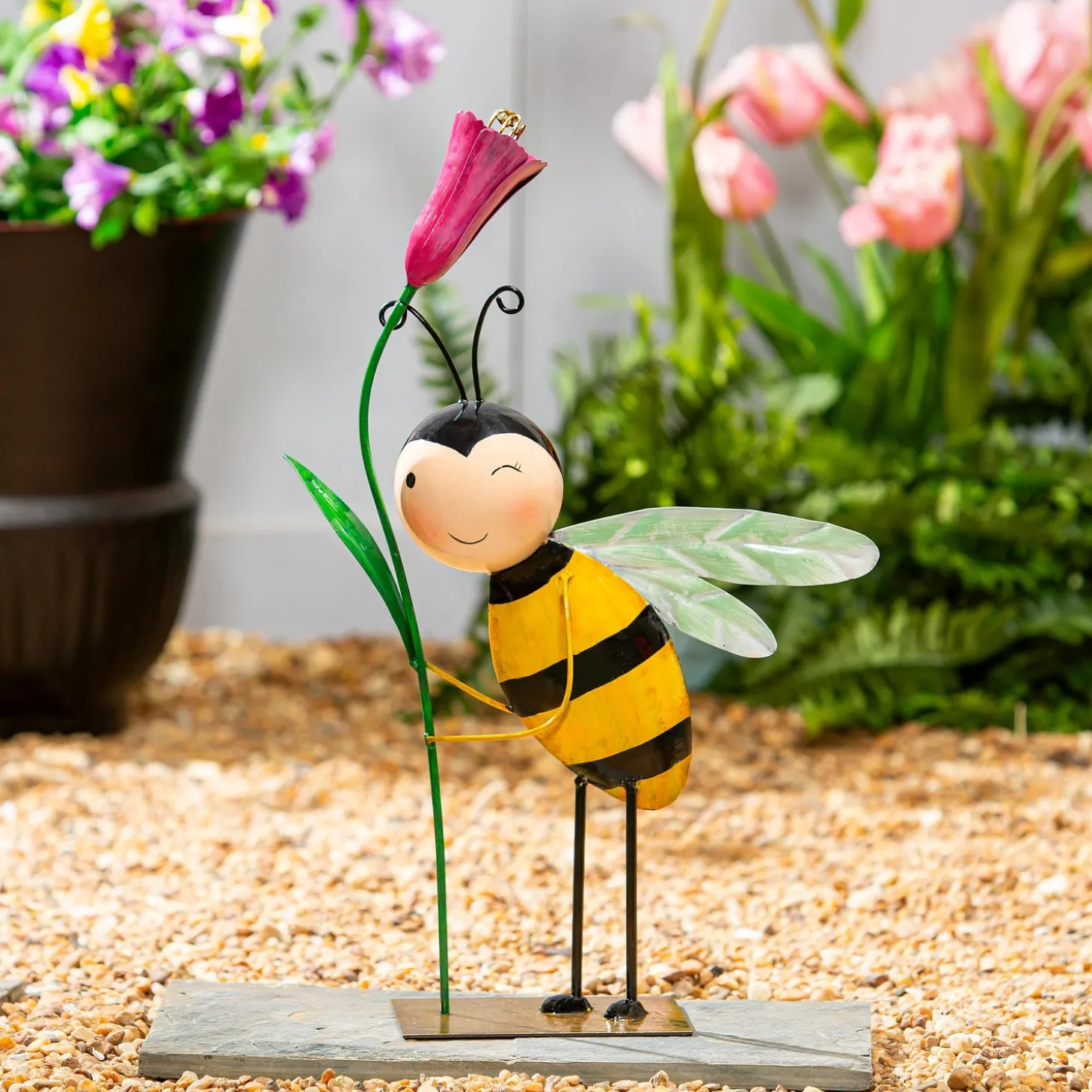 Garden Statues>Plow & Hearth Metal Happy Bee With Pink Flower Statue, 20"H