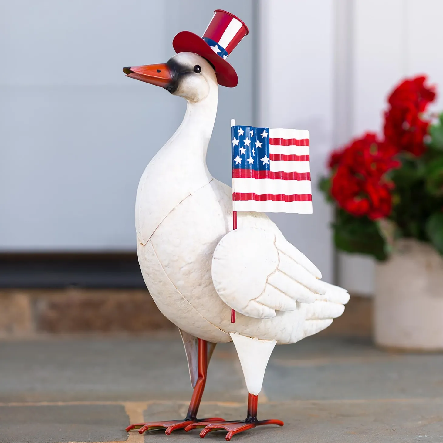 Garden Statues>Plow & Hearth Metal Patriotic Goose Statue with American Flag and Top Hat