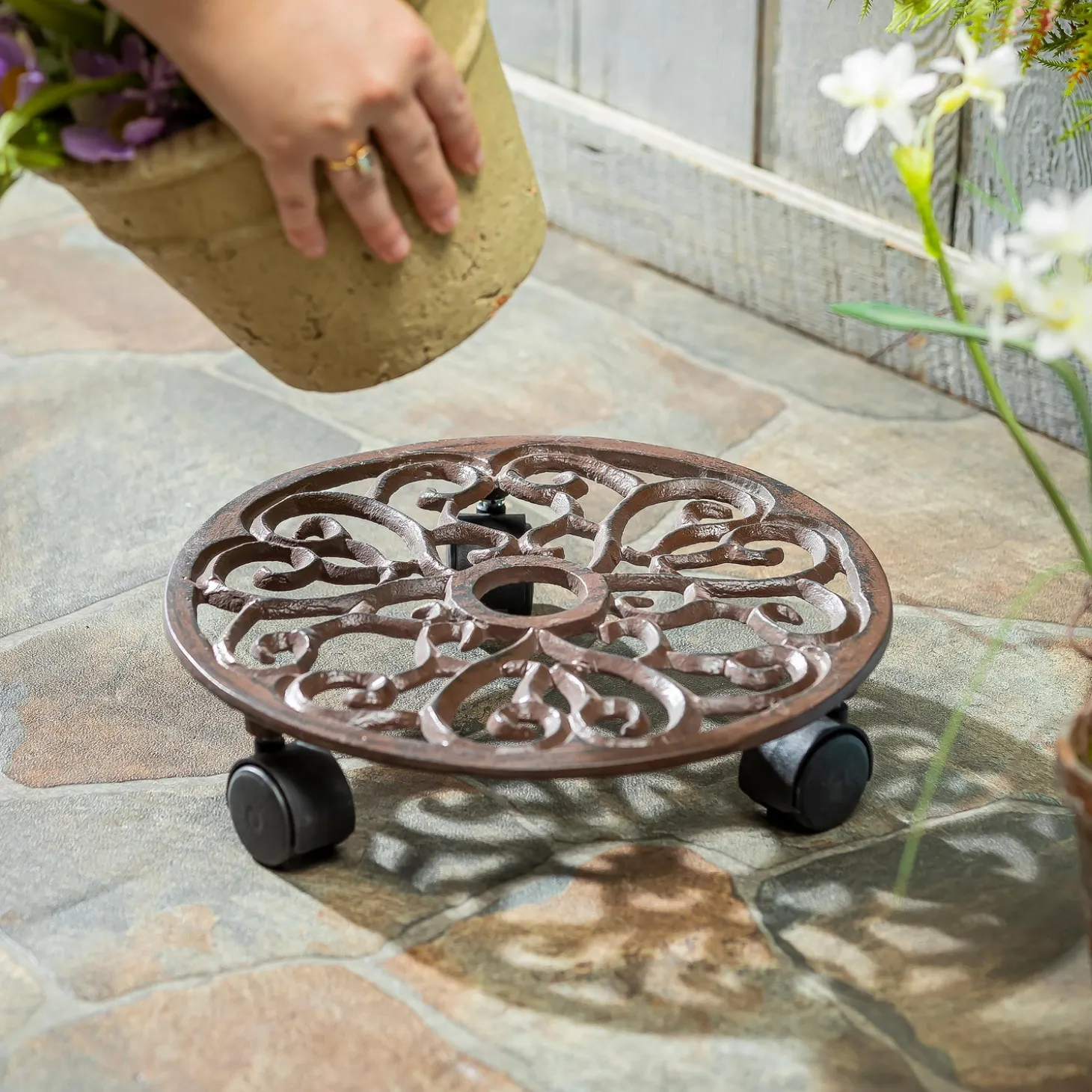 Planters & Plant Stands>Plow & Hearth Metal Plant Caddy, Brown Floral