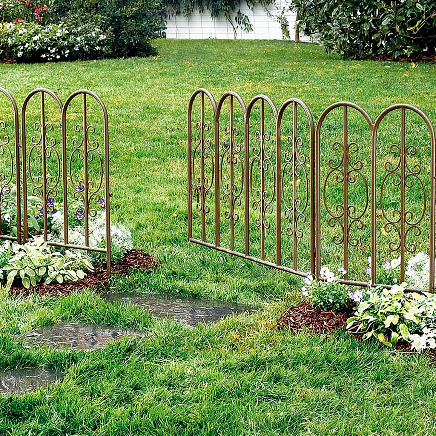 Garden Stakes | Garden Fencing & Edging>Plow & Hearth Montebello Iron Garden Fencing with Gate Gunmetal