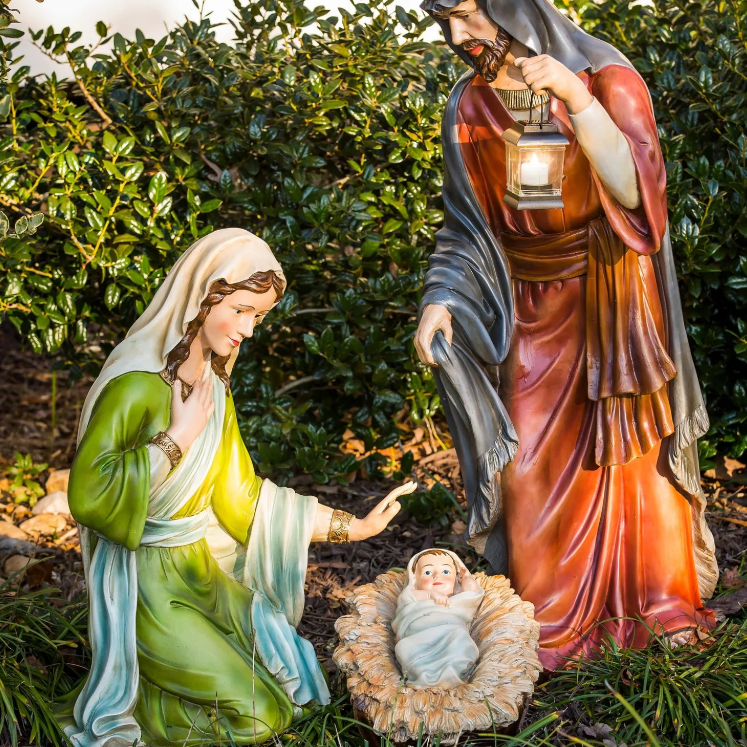Garden Statues>Plow & Hearth Nativity Set of 3: Mary, Joseph, and Baby Jesus, Full Color