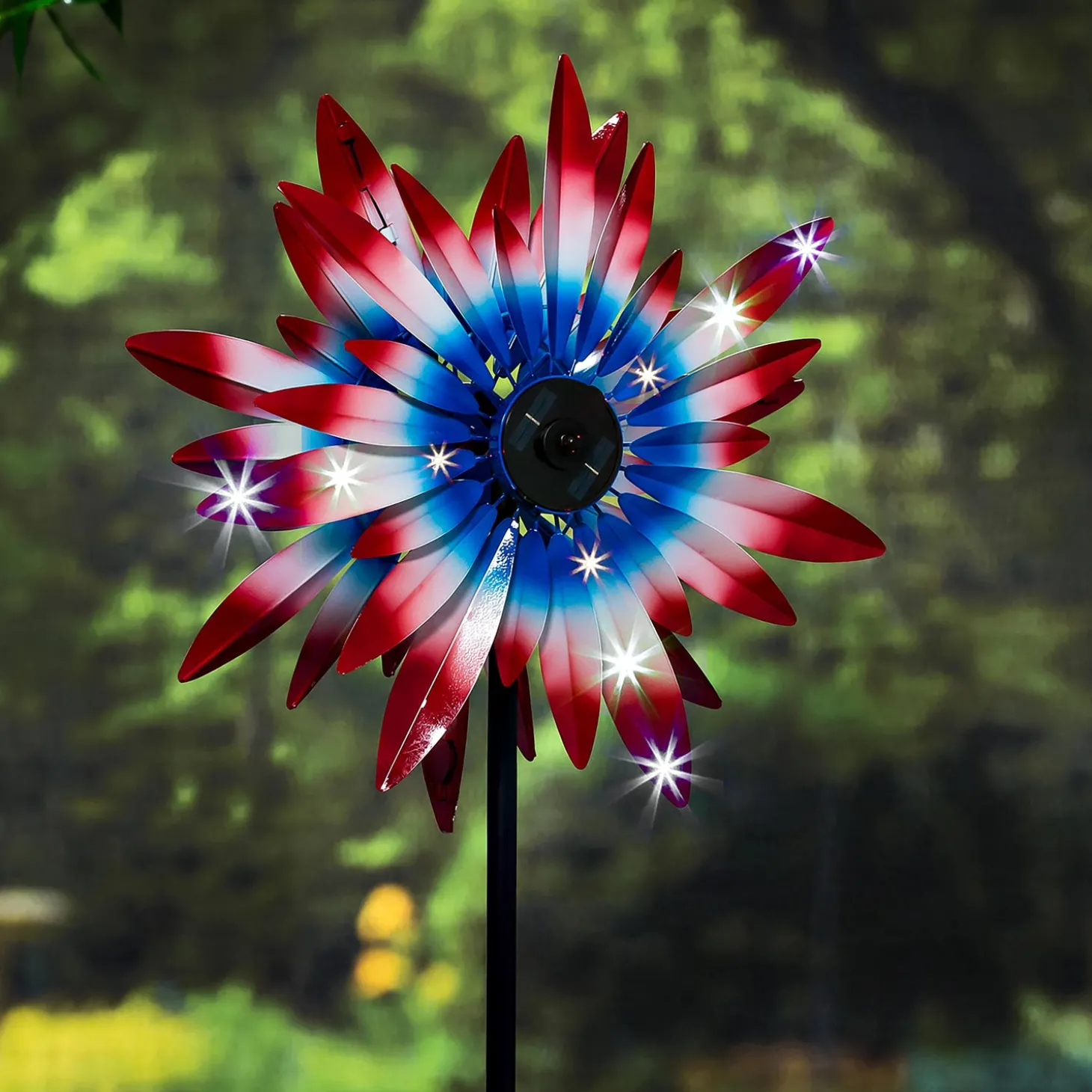 Wind Spinners | Solar Accents>Plow & Hearth Patriotic Solar Lighted Wind Spinner