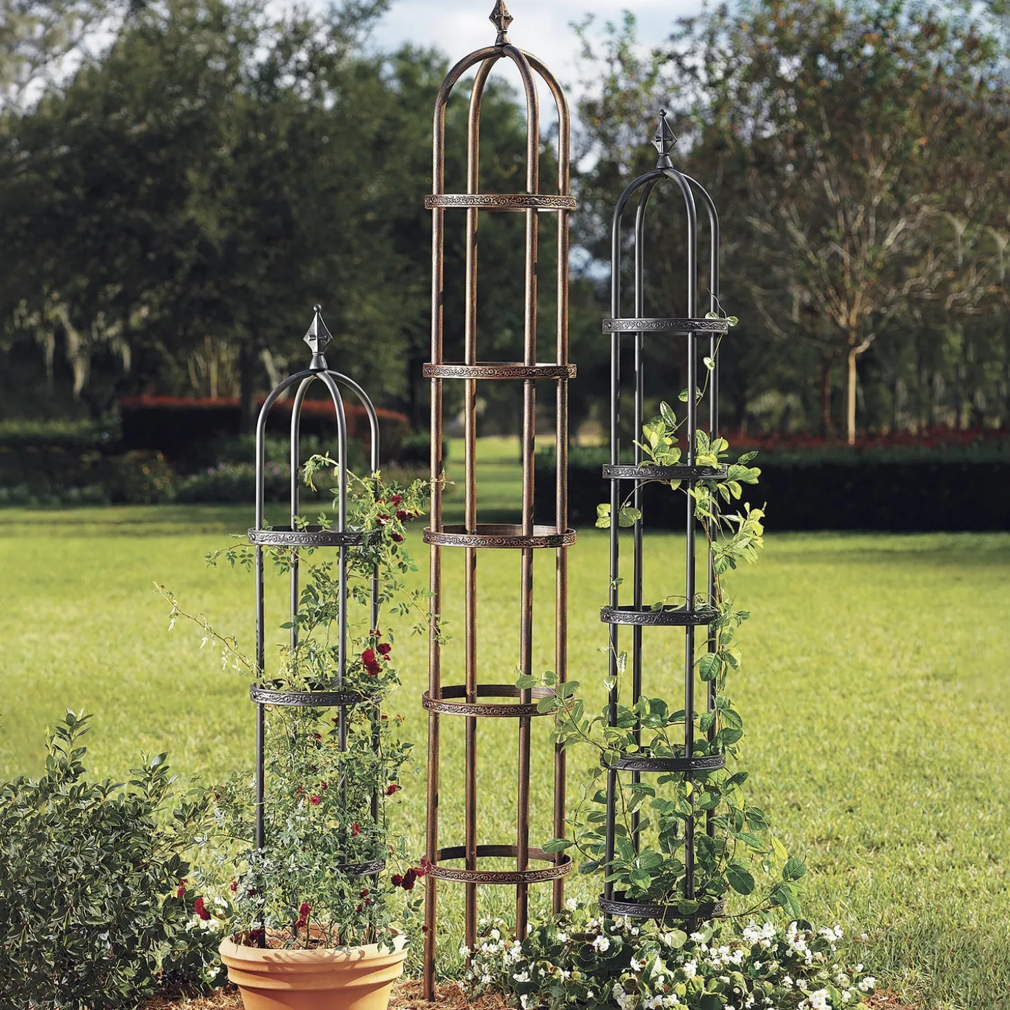 Arbors & Trellises>Plow & Hearth 5' Powder-Coated Steel Garden Obelisk Bronze