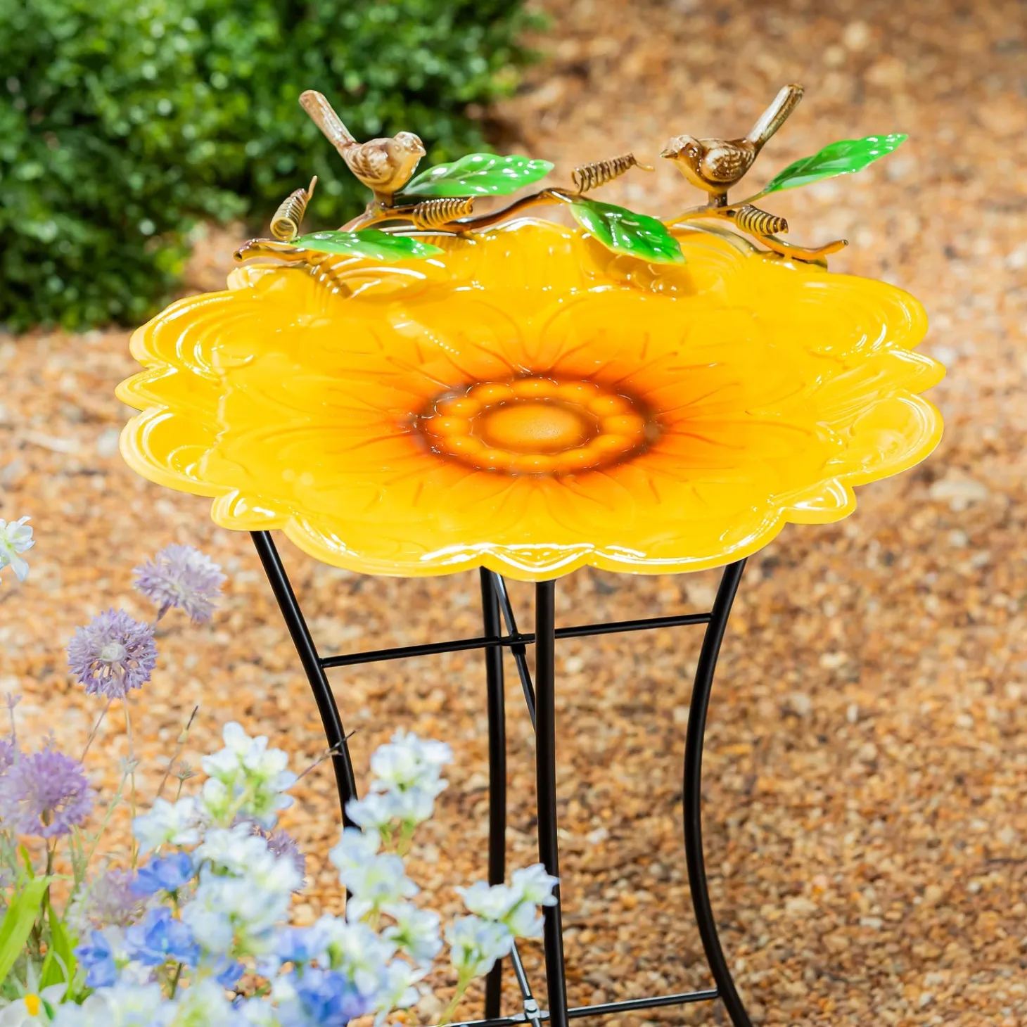 Birdbaths>Plow & Hearth 17" Metal Sculpted Edge Bird Bath, Sunflower