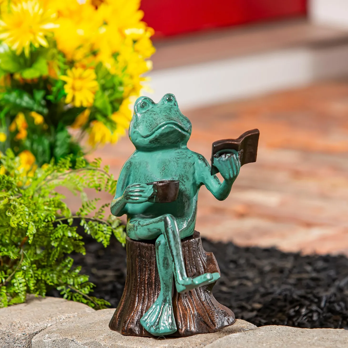 Garden Statues>Plow & Hearth Reading Frog Statue, 10" H